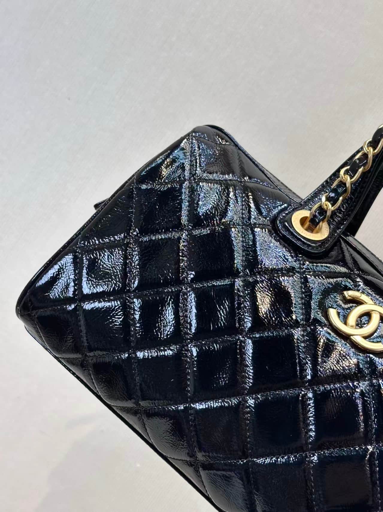 Chanel Maxi Bowling Bag AS5579 TOP