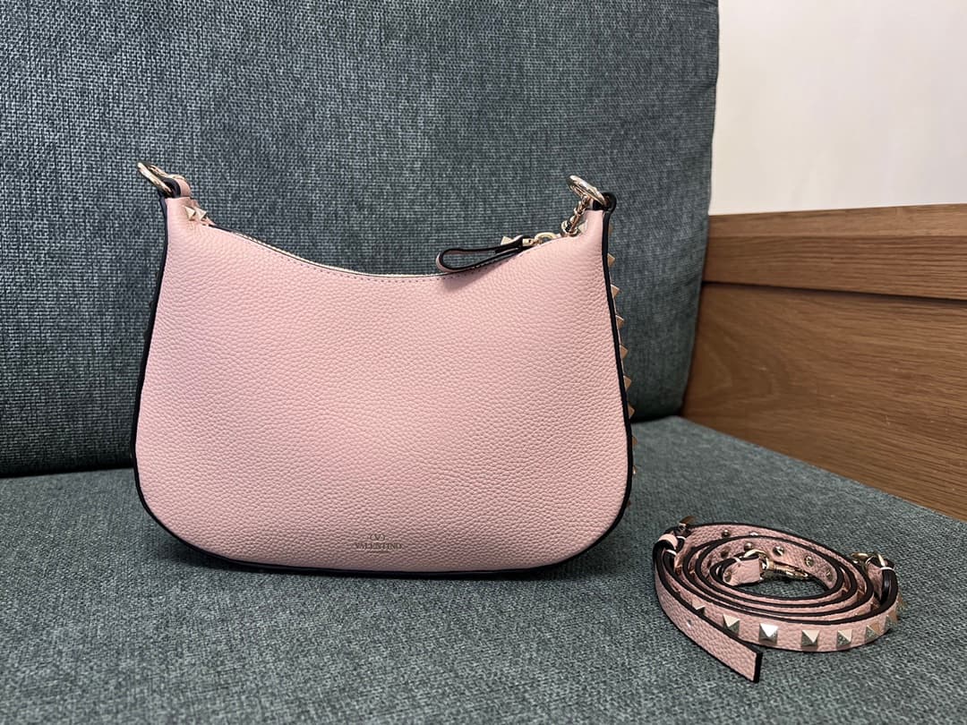 Valentino Garavani Rockstud Hobo bag in grainy light pink calfskin high
