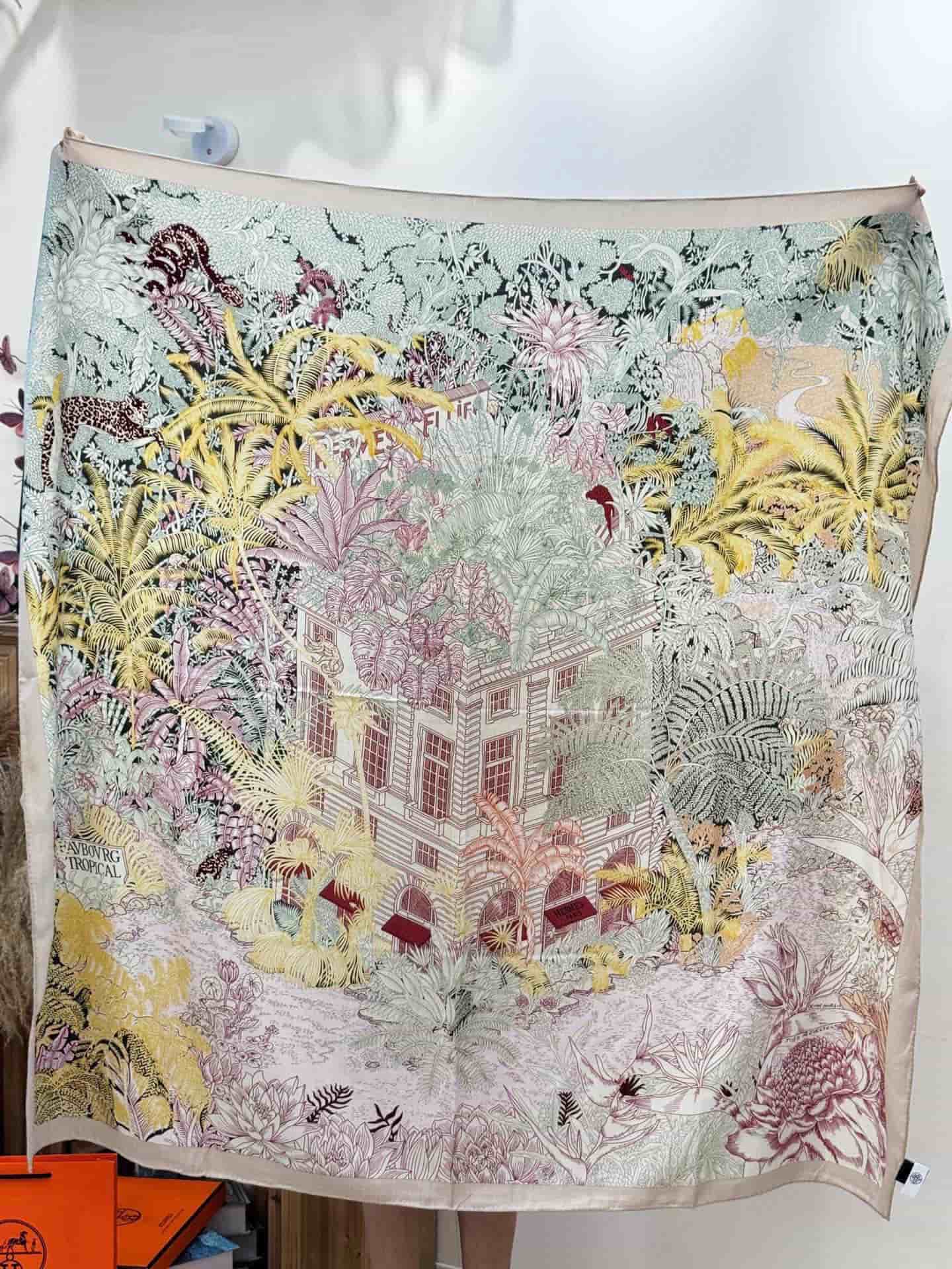 Hermes Faubourg Tropical 140 shawl