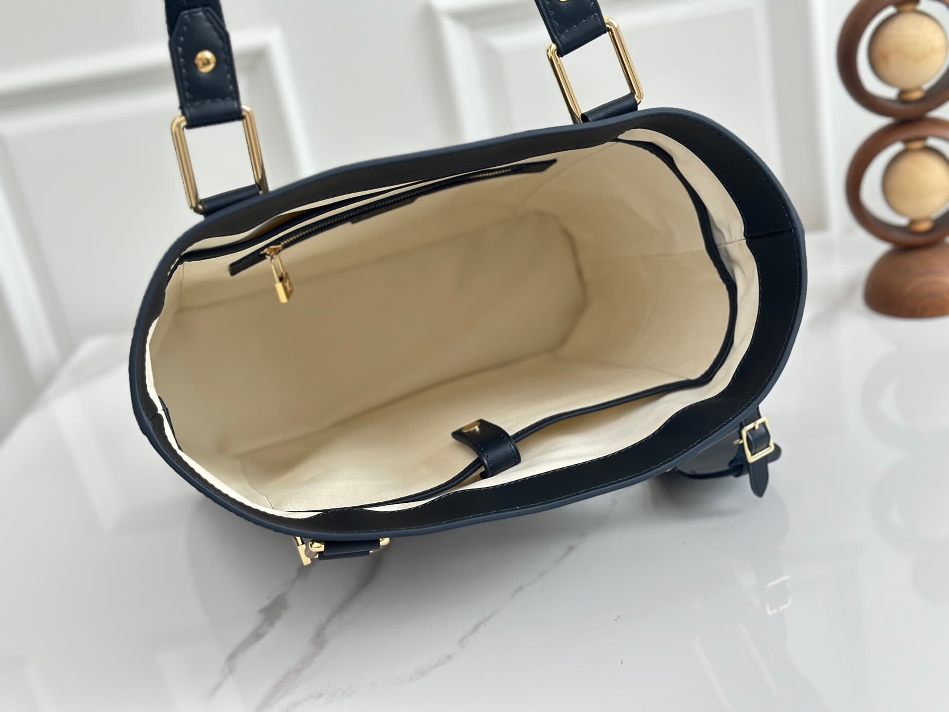 Louis Vuitton Monogram Lin Lucille shoulder bag M92609 High