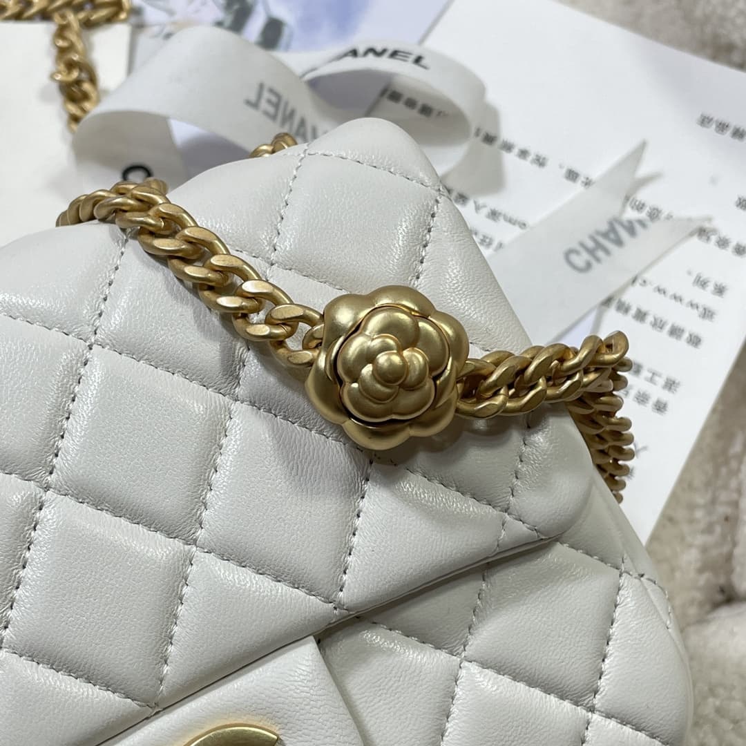 Chanel SUPERMINI FLAP BAG AS4040 Lambskin & Gold-Tone Metal White A
