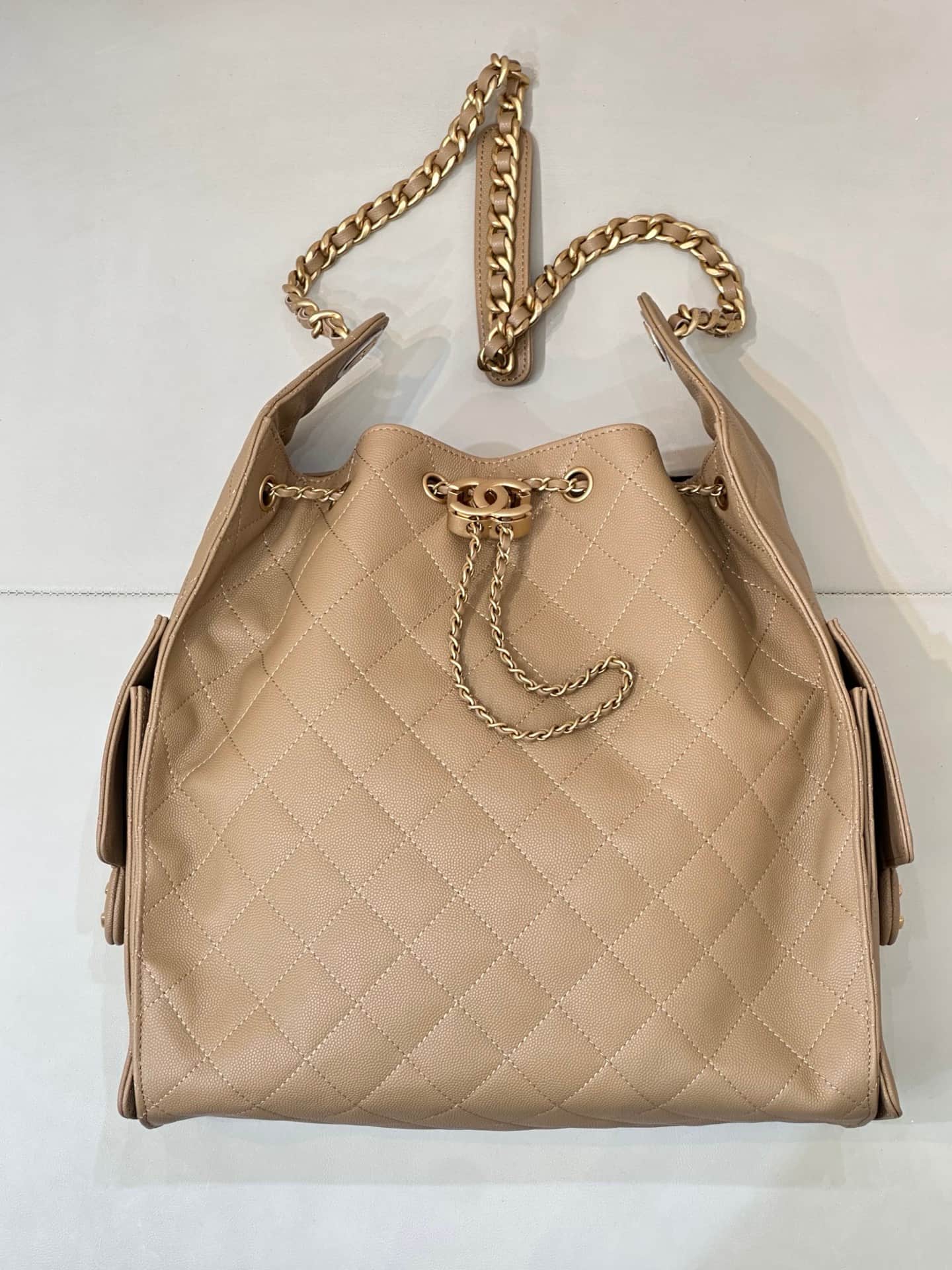 Chanel 25 Medium Hobo handbag AS5311 Grained Calfskin & Gold-tone Metal Camel TOP