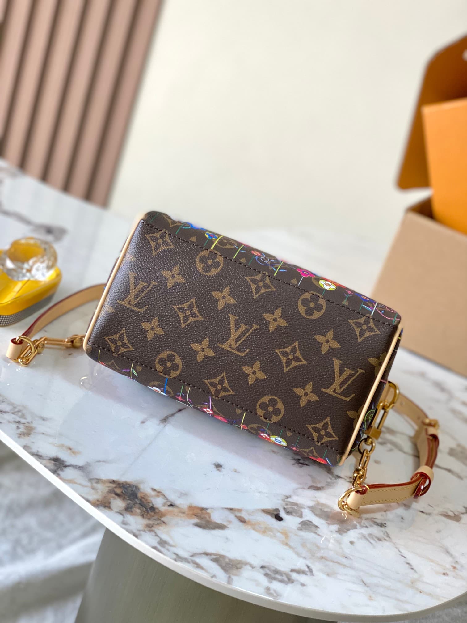 Louis Vuitton x Murakami Speedy Bandoulière 20 Monogram coated canvas M14175 Top