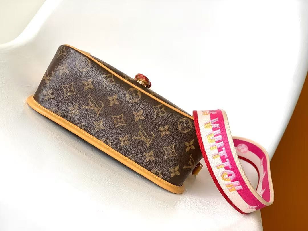 Louis Vuitton DIANE Bag Monogram M45985 High