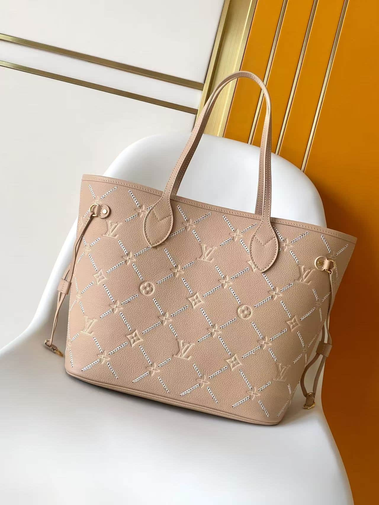 Louis Vuitton Neverfull MM Hazelnut Couture Cowhide leather M29486 High