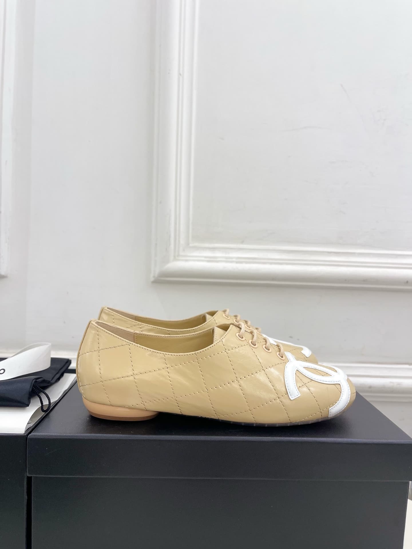 Chanel Cambon leather ballet flat Shoes Women