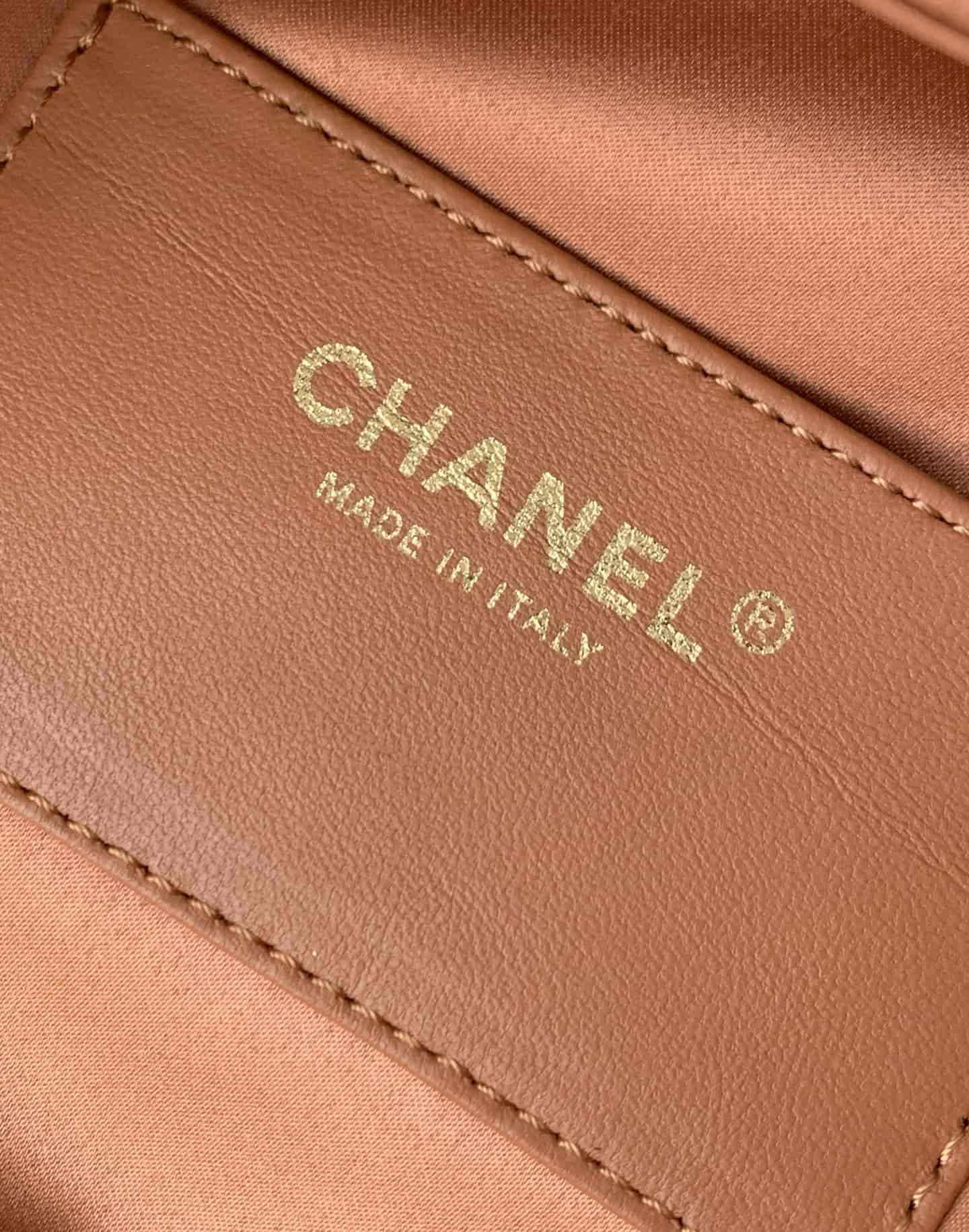Chanel 25 Medium Hobo Medium handbag AS5311 Grained Calfskin & Gold-tone Metal Brown A