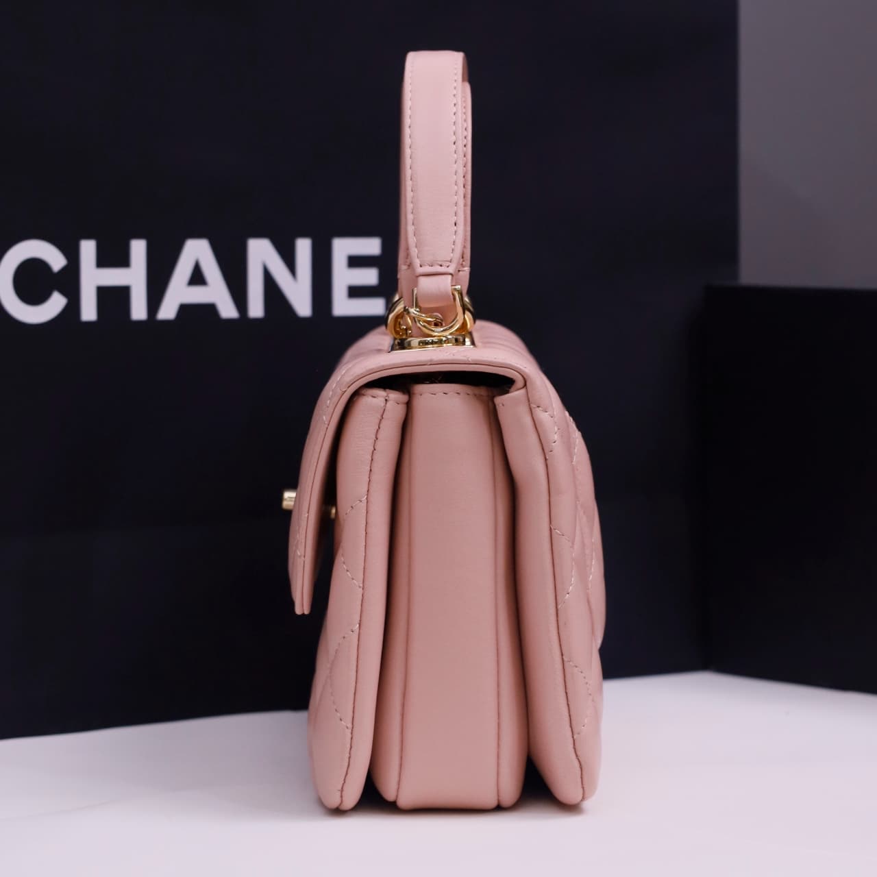 Chanel MINI FLAP BAG WITH TOP HANDLE AS4654 Lambskin &Gold-Tone Metal Pink A