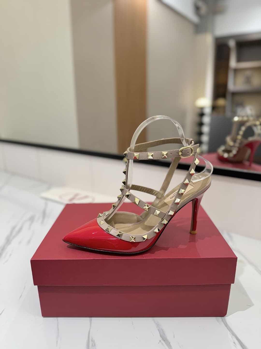 Valentino Rockstud Accents Leather Pump Shoes Women