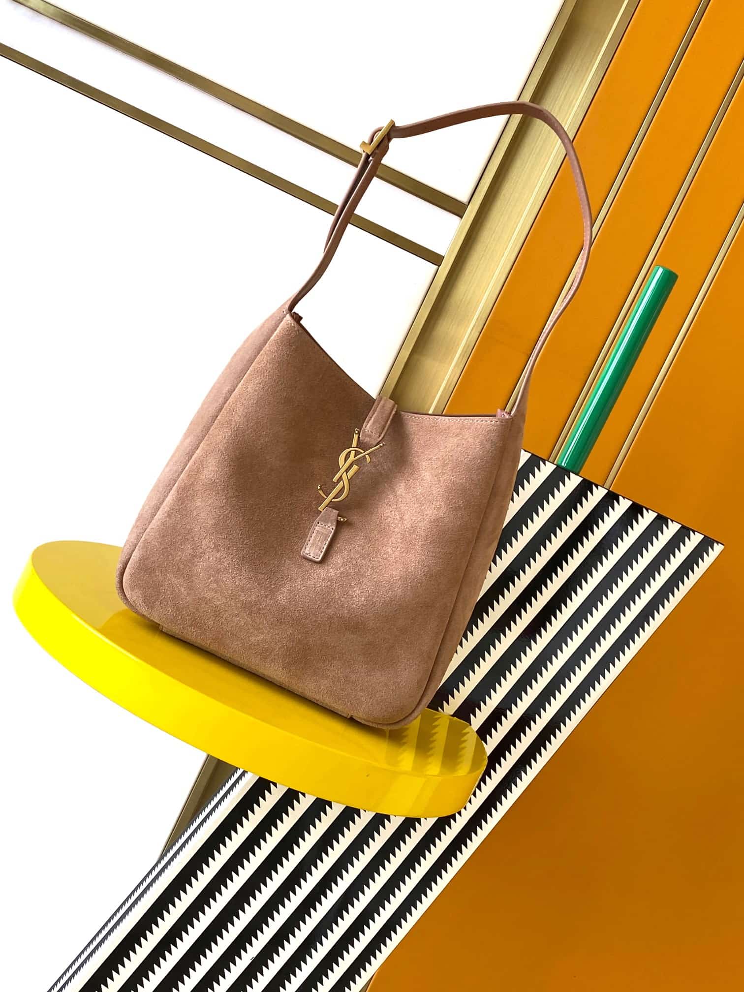 LE 5 À 7 SUPPLE SMALL HOBO BAG SUEDE High