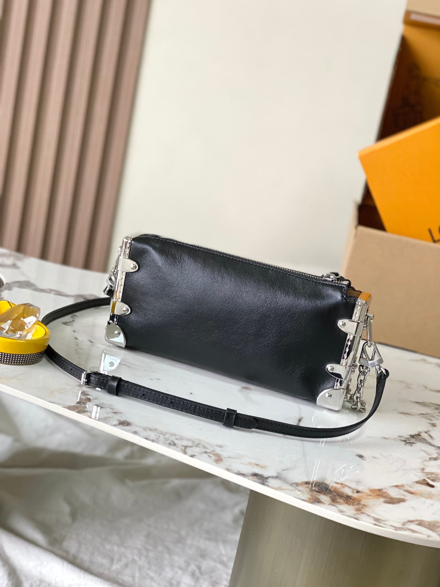 Louis Vuitton Slim Trunk Calf leather M25445 Top