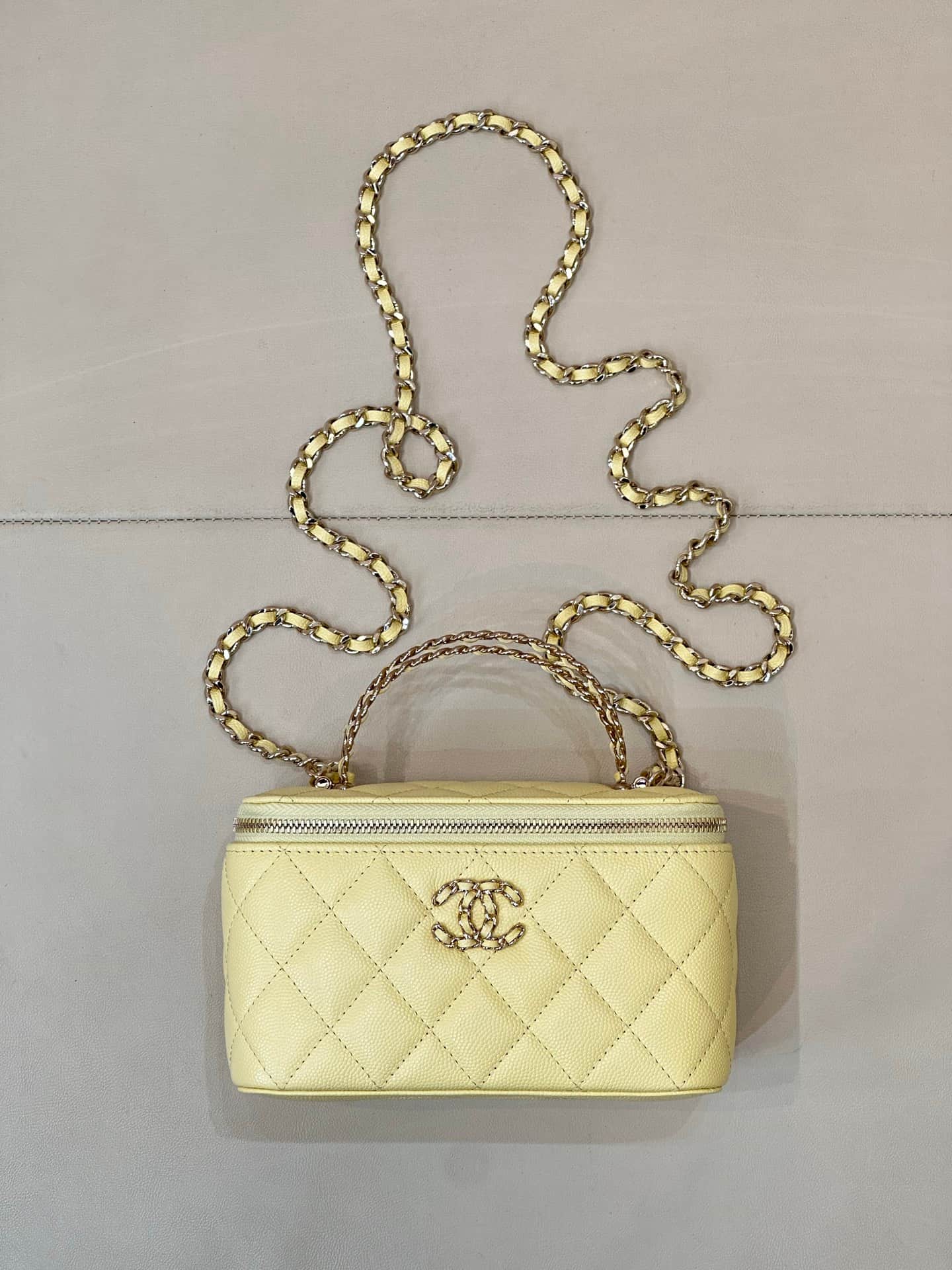 Chanel Classic Top Handle Vanity Case Grained Calfskin& Gold-Tone Metal Yellow AP5182 TOP