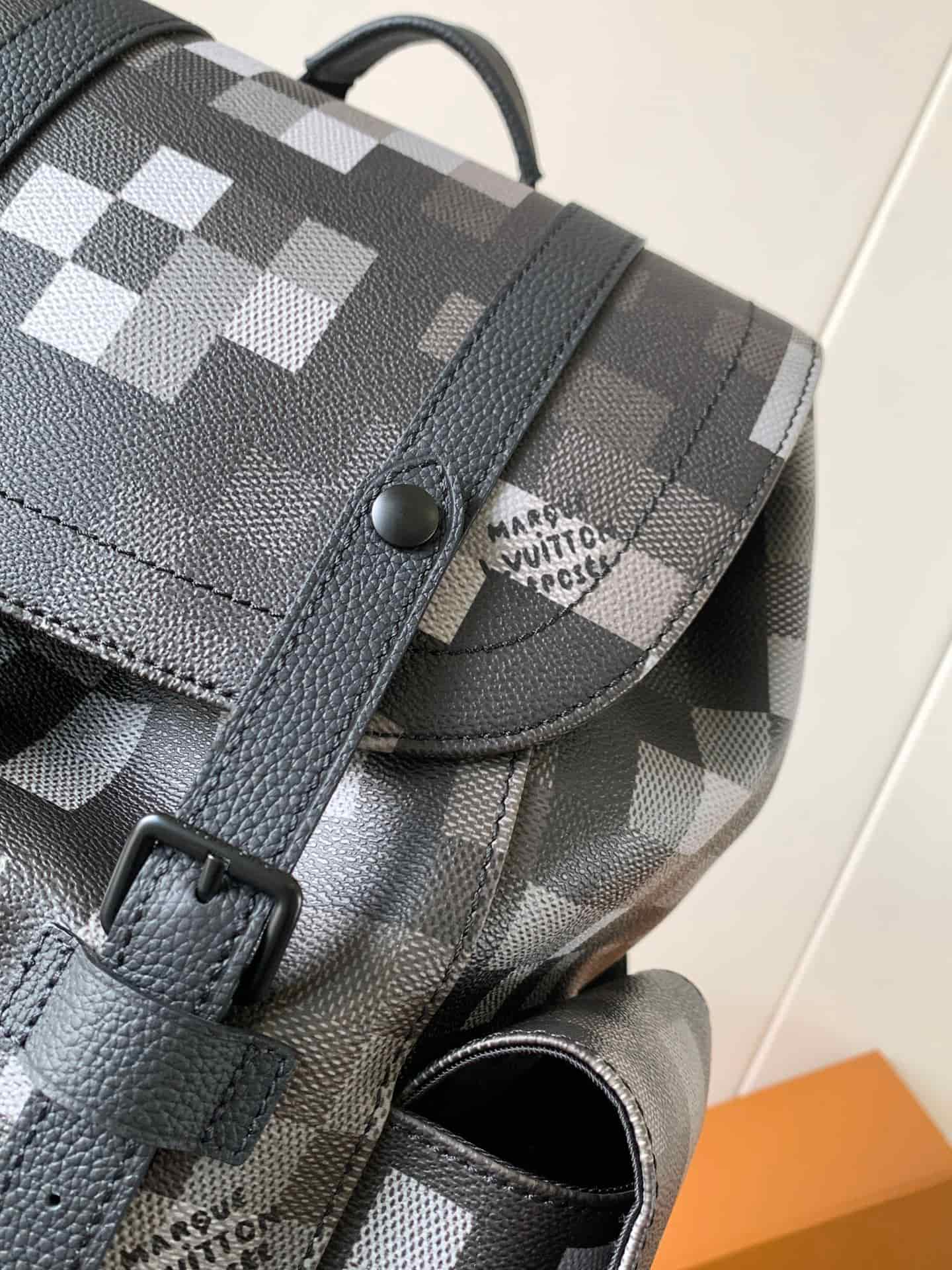 Louis Vuitton Christopher MM Damoflage Black coated canvas M14952 High