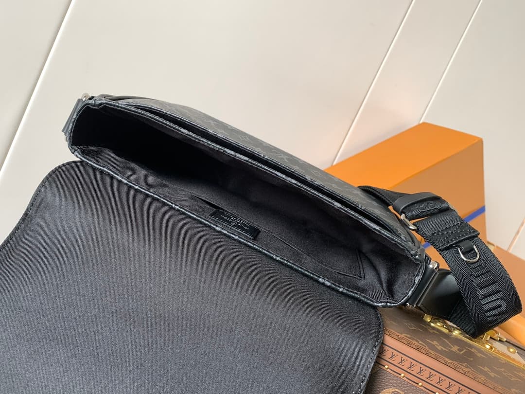 Louis Vuitton District PM Monogram Eclipse coated canvas M46255 High