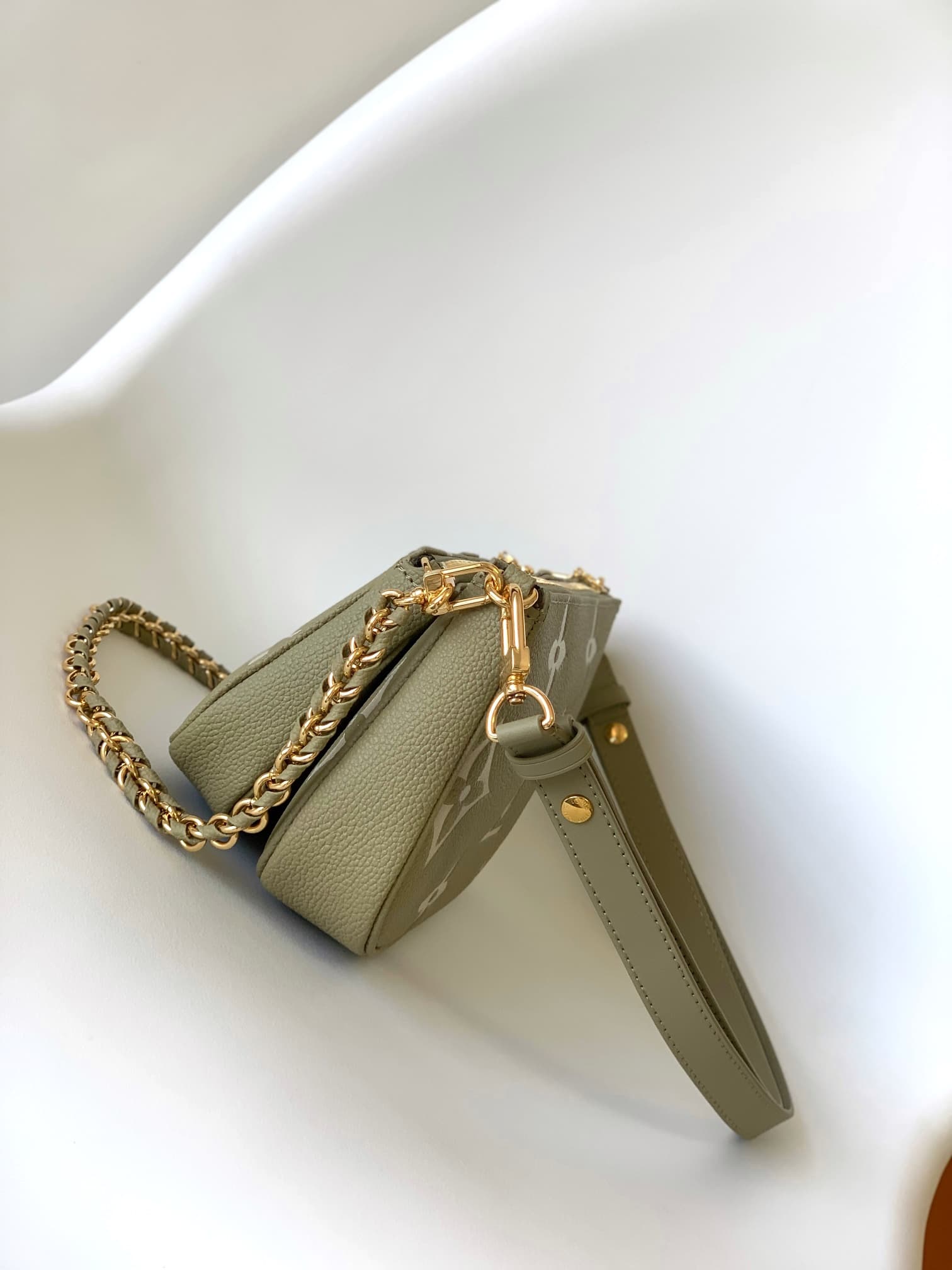 Louis Vuitton Multi Pochette Accessoires Bicolor Empreinte leather M22670 High