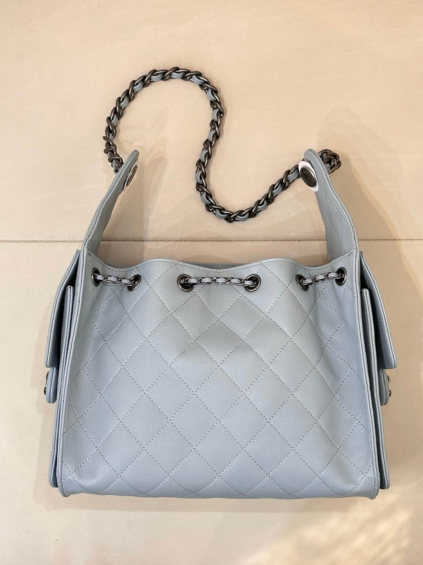 Chanel 25 Small Hobo handbag AS5293 Grained Calfskin & Antiqued Silver Metal Grey TOP