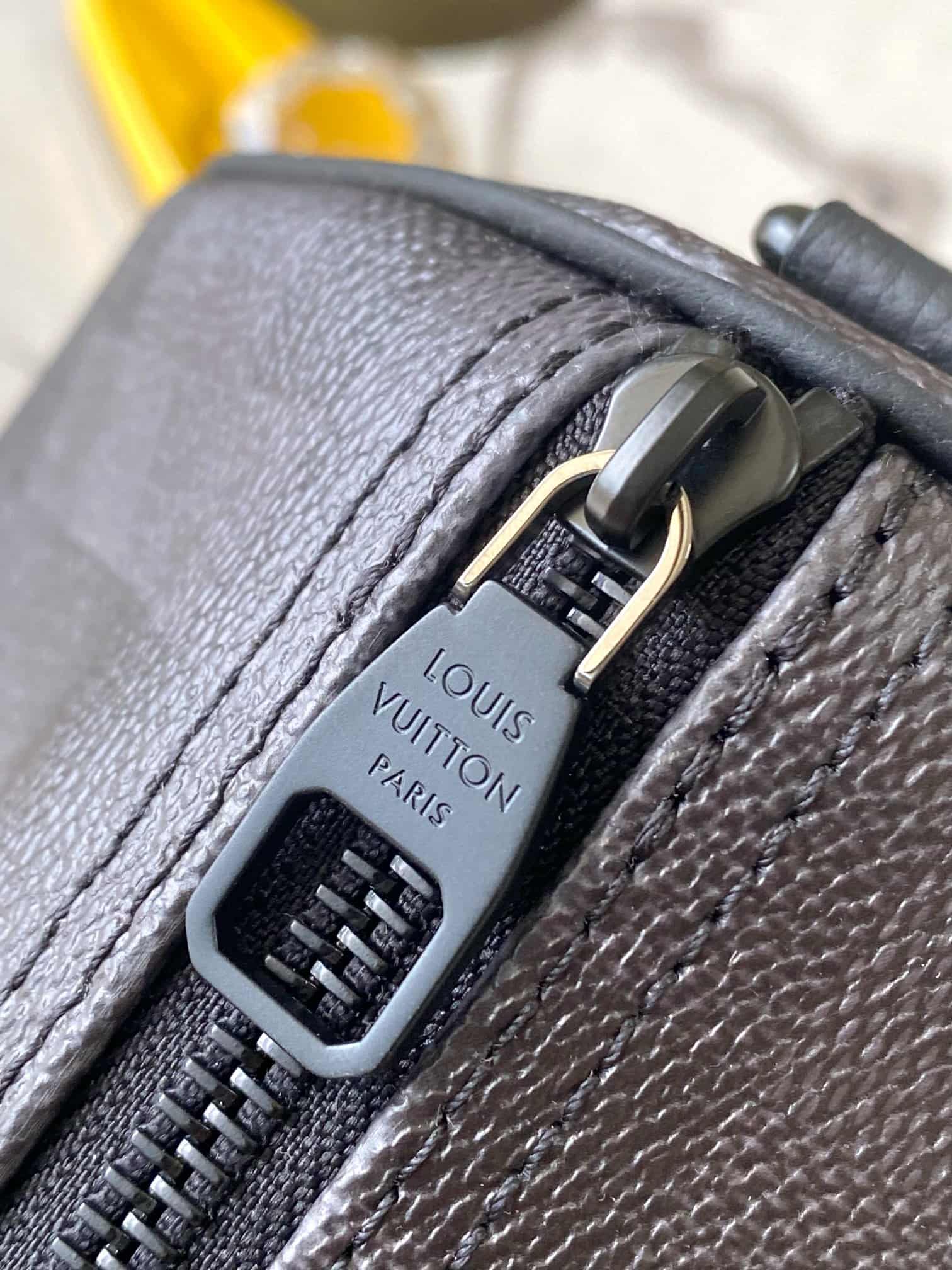 Louis Vuitton Speedy 30 Bandoulière Black Damoflage coated canvas M28977 TOP