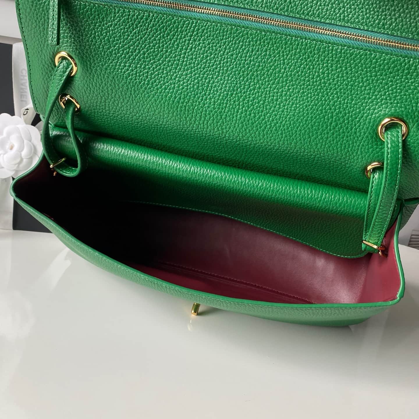 Chanel Maxi Flapbag Grained Calfskin & Gold-Tone Metal Green AS6231 A