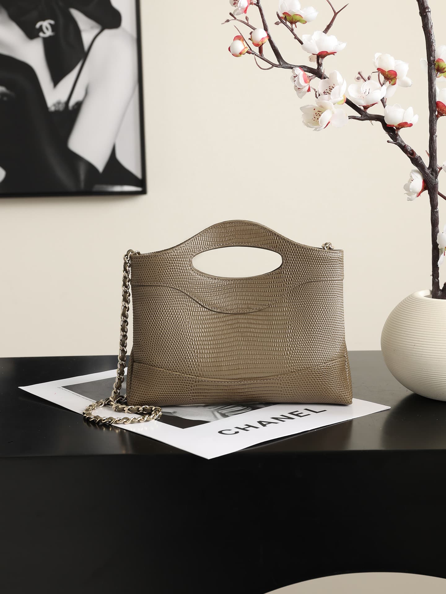 Chanel 31 Mini BAG Lizard-embossed Calfskin& Gold-Tone Metal AP3656 Khaki A