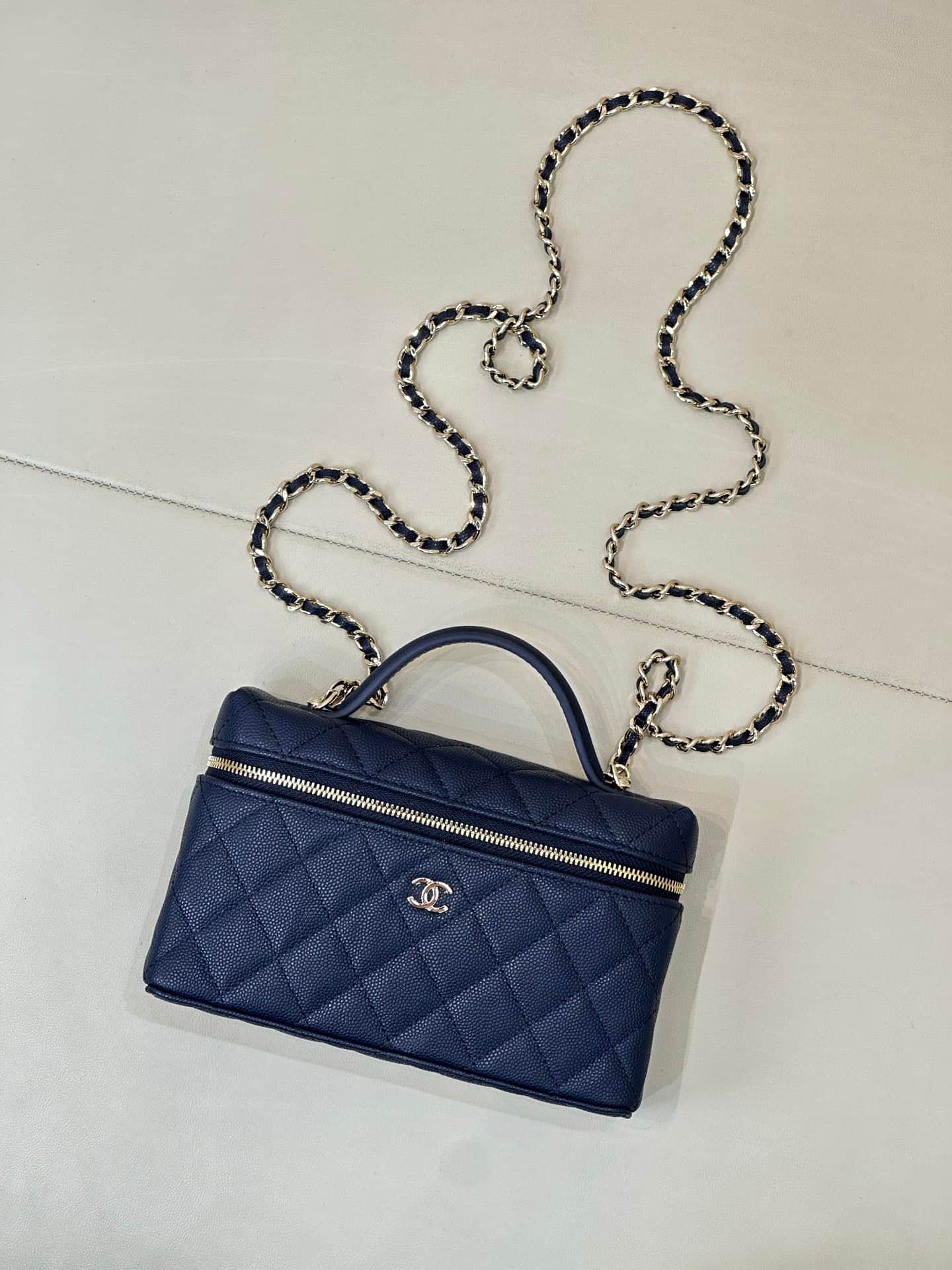 Chanel Classic Vanity with Chain Grained Calfskin & Gold-Tone Metal Dark Blue AP4385 TOP