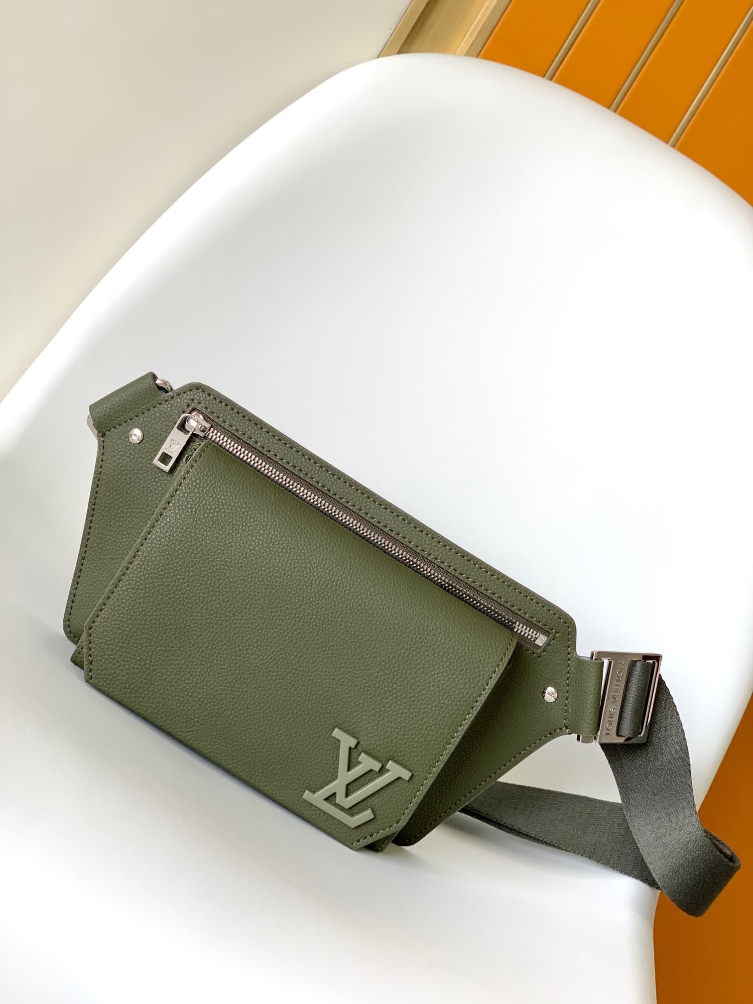 Louis Vuitton Aerogram Takeoff Sling bag Olive Green Cowhide Leather M21364 High
