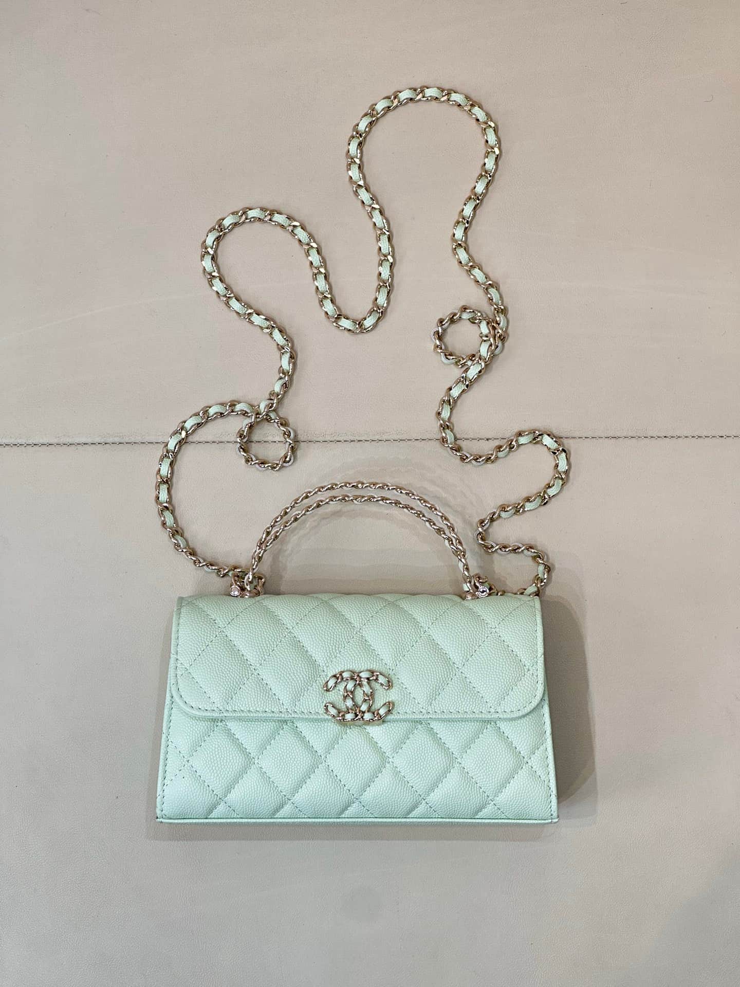 Chanel Clutch with chain Grained Calfskin&Gold-Tone Metal Green AP3238 TOP