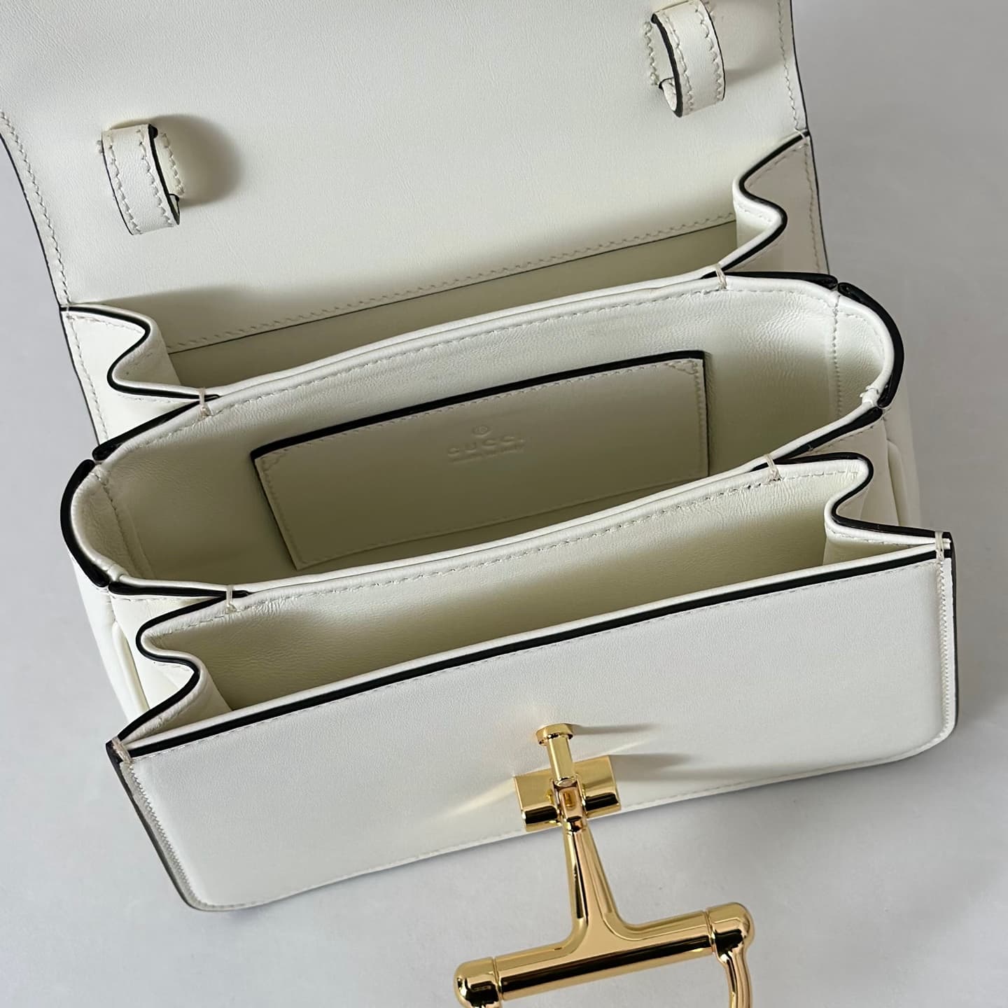 Gucci Siena small top handle bag 855536 White High