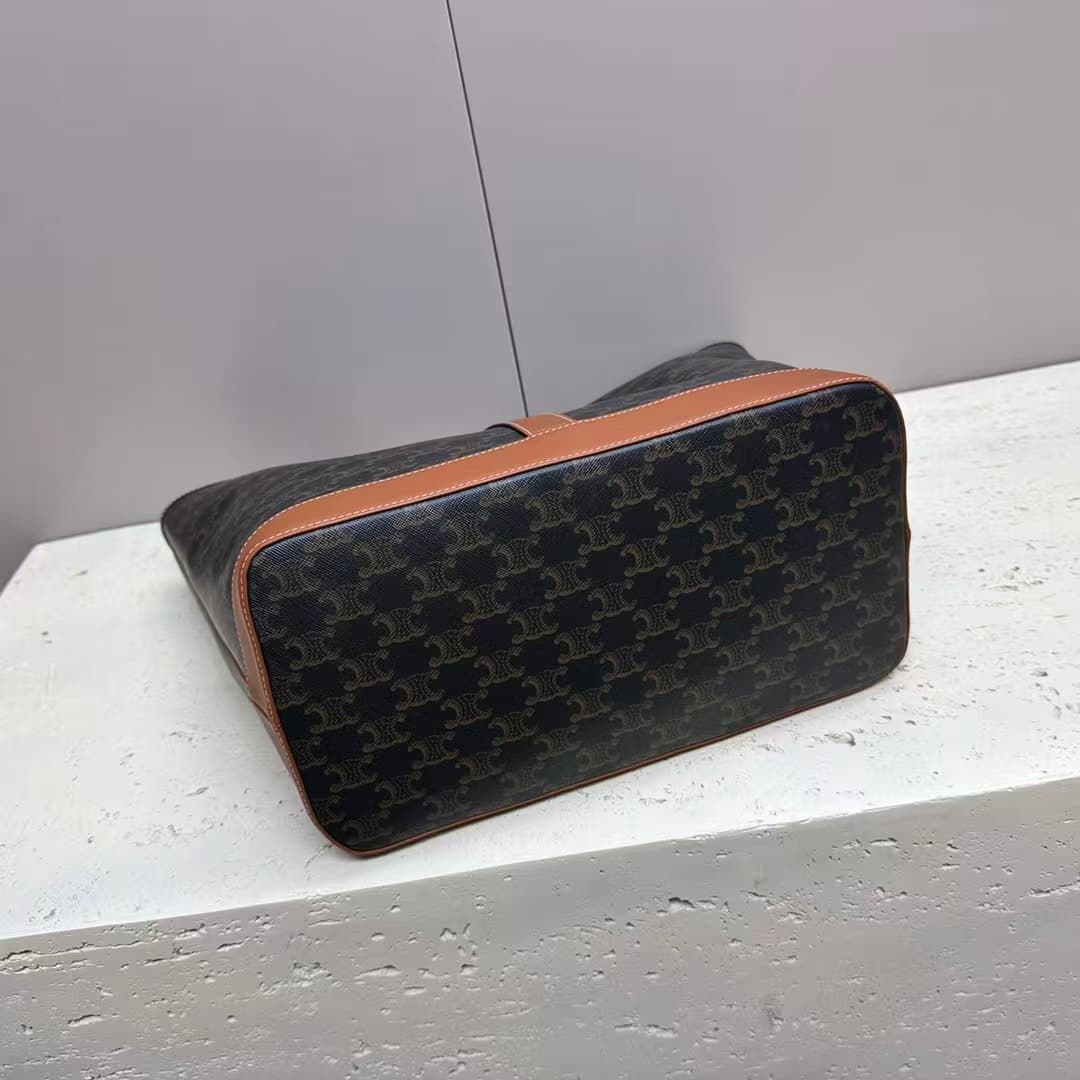 Celine Bucket IN Triomphe Canvas and calfskin high