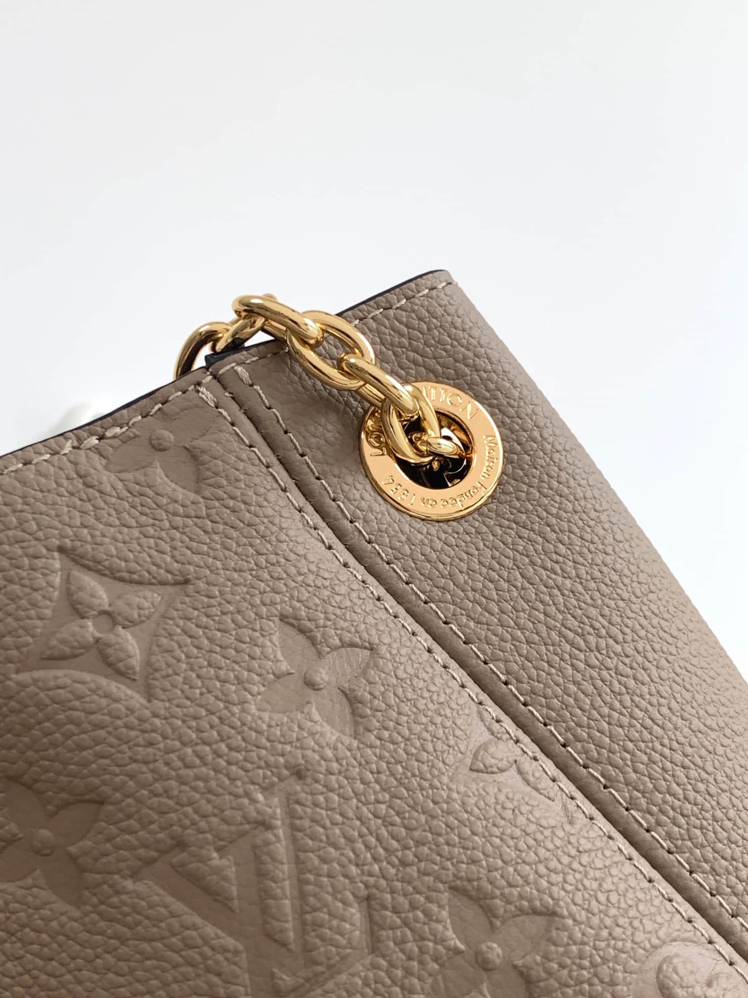 Louis Vuitton Anytime PM Tourterelle Gray Cowhide leather M14659 High