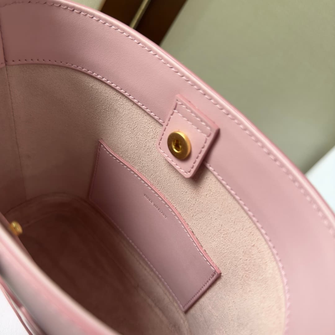 CELINE Small Bucket Bag in Pink Smooth Calfskin Leather High