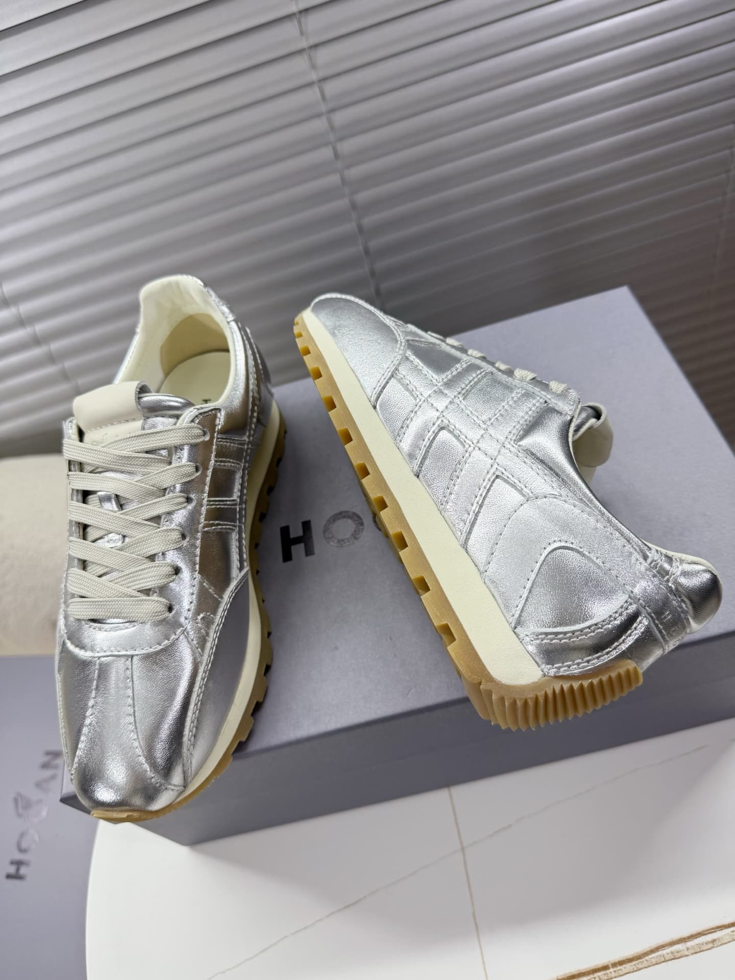 Hogan 86er Sneakers Shoes Men Women