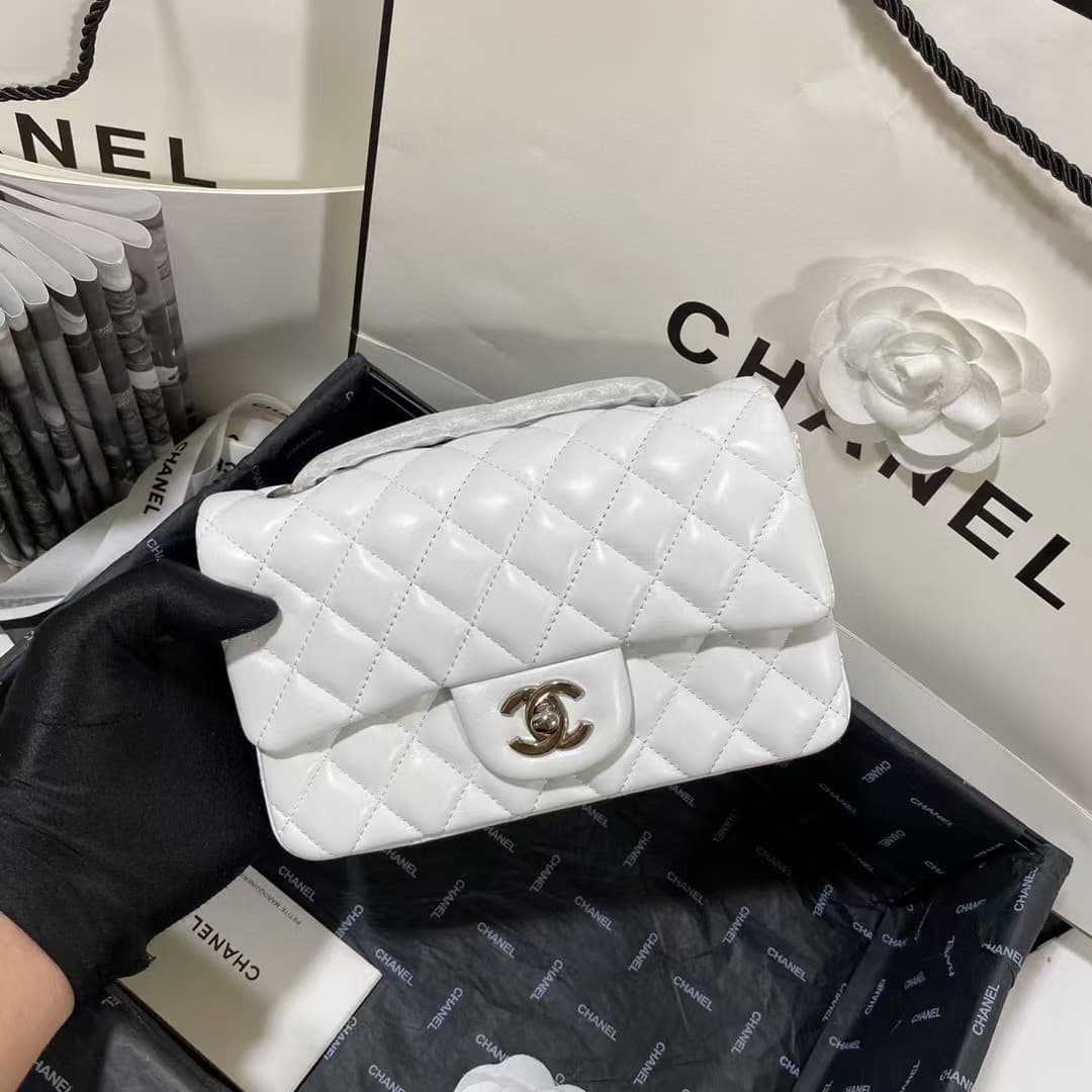 Mini CLASSIC HANDBAG Lambskin Silver Metal White B