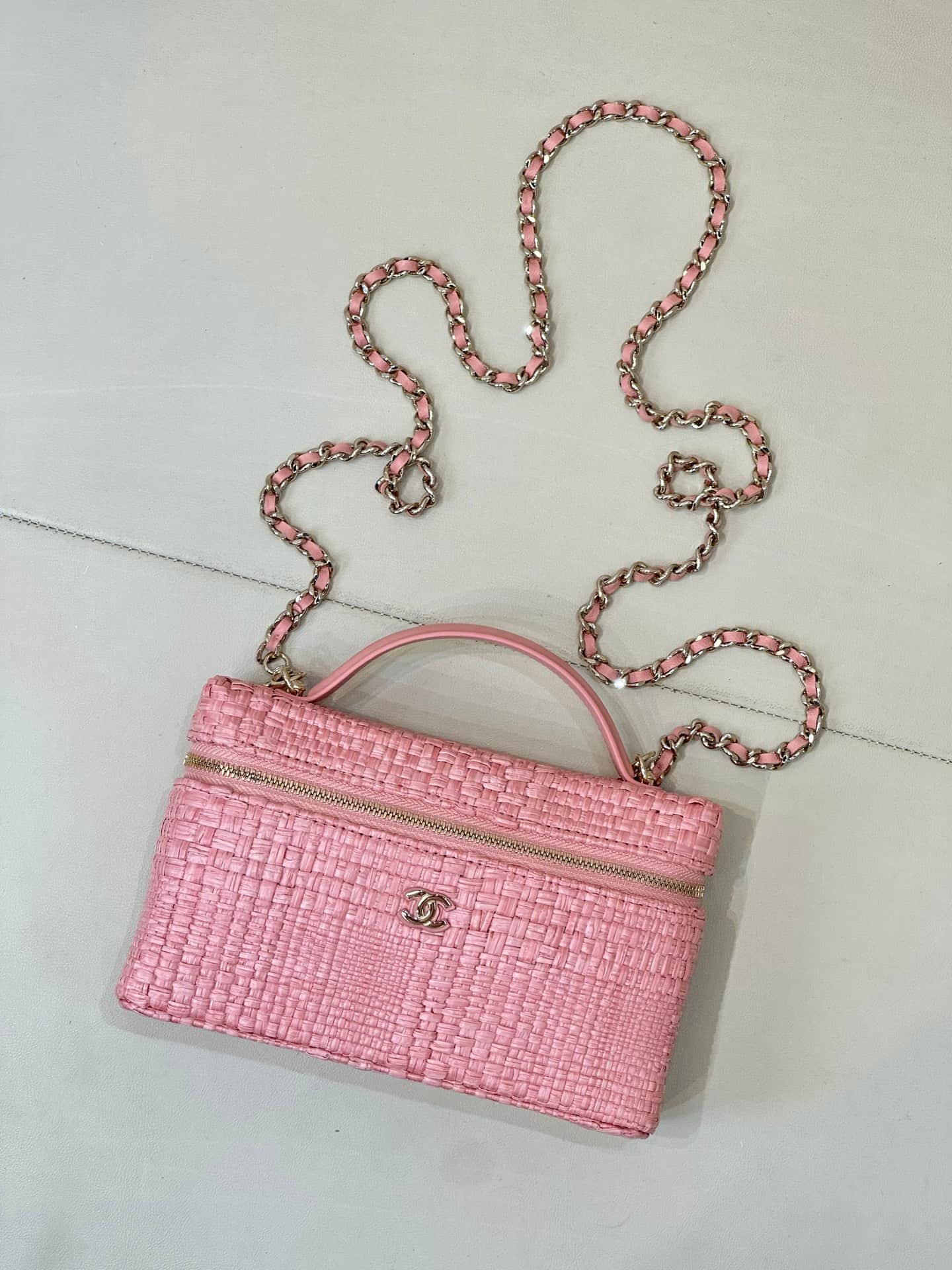 Chanel Classic Vanity with Chain Braided Raffia & Gold-Tone Metal Pink AP4385 TOP