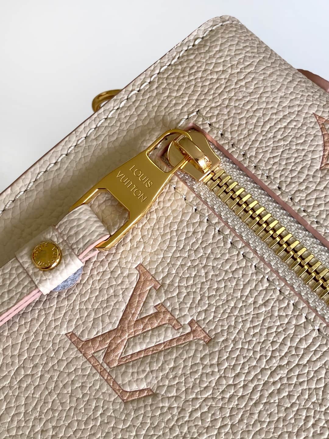Louis Vuitton Pochette Métis Debossed grained cowhide leather M14977 Eden High