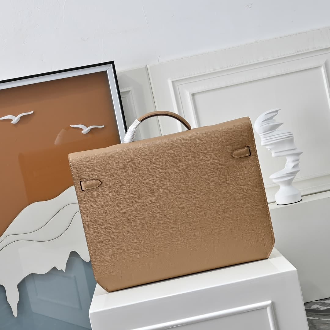 Hermes Kelly depeches Epsom 36 briefcase In Beige Silver Metal CalfskIn WAX High