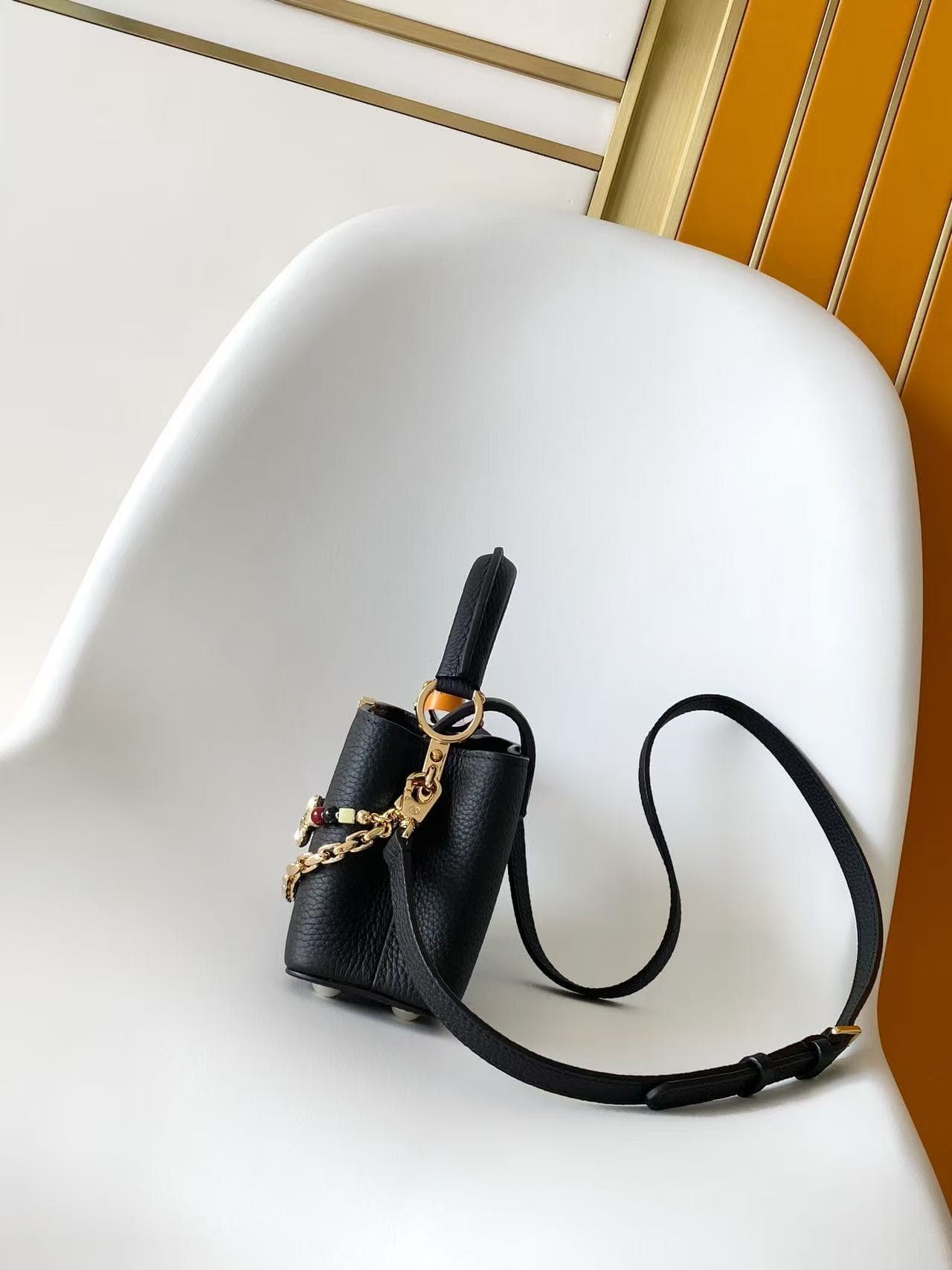 Louis Vuitton Capucines East West Mini Black Taurillon leather M29443 TOP