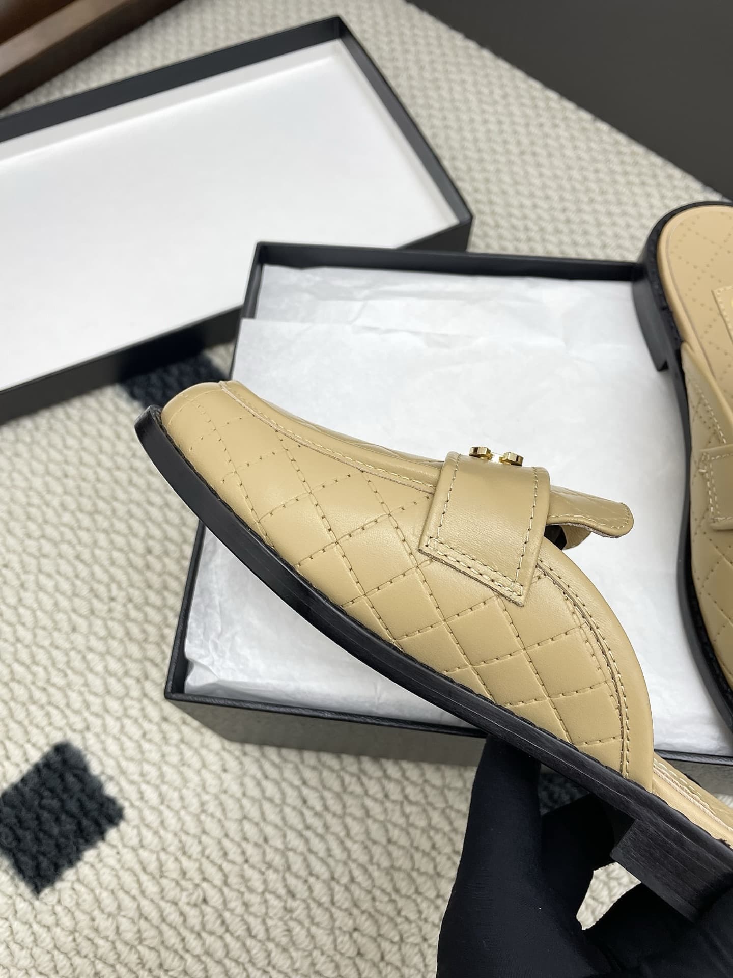 Chanel Interlocking CC Logo Leather Mules shoes Women