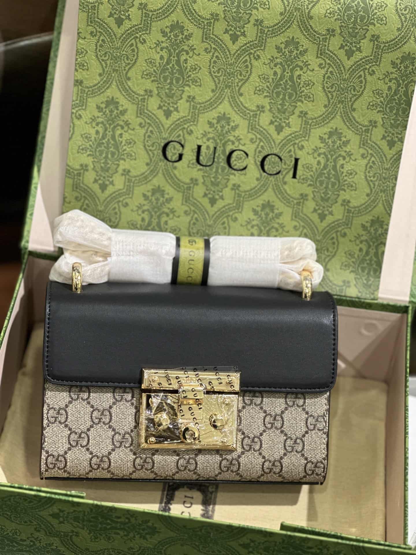 GUCCI PADLOCK SMALL SHOULDER BAG ‎409487