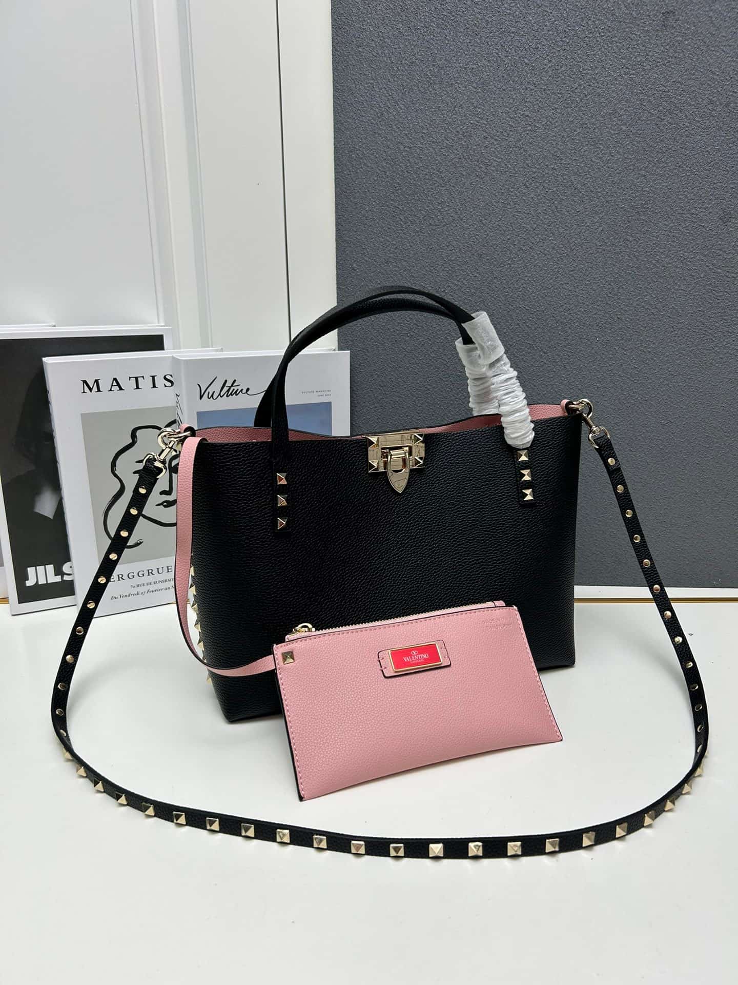 Valentino Garavani Rockstud Tote Bag in Black Mid