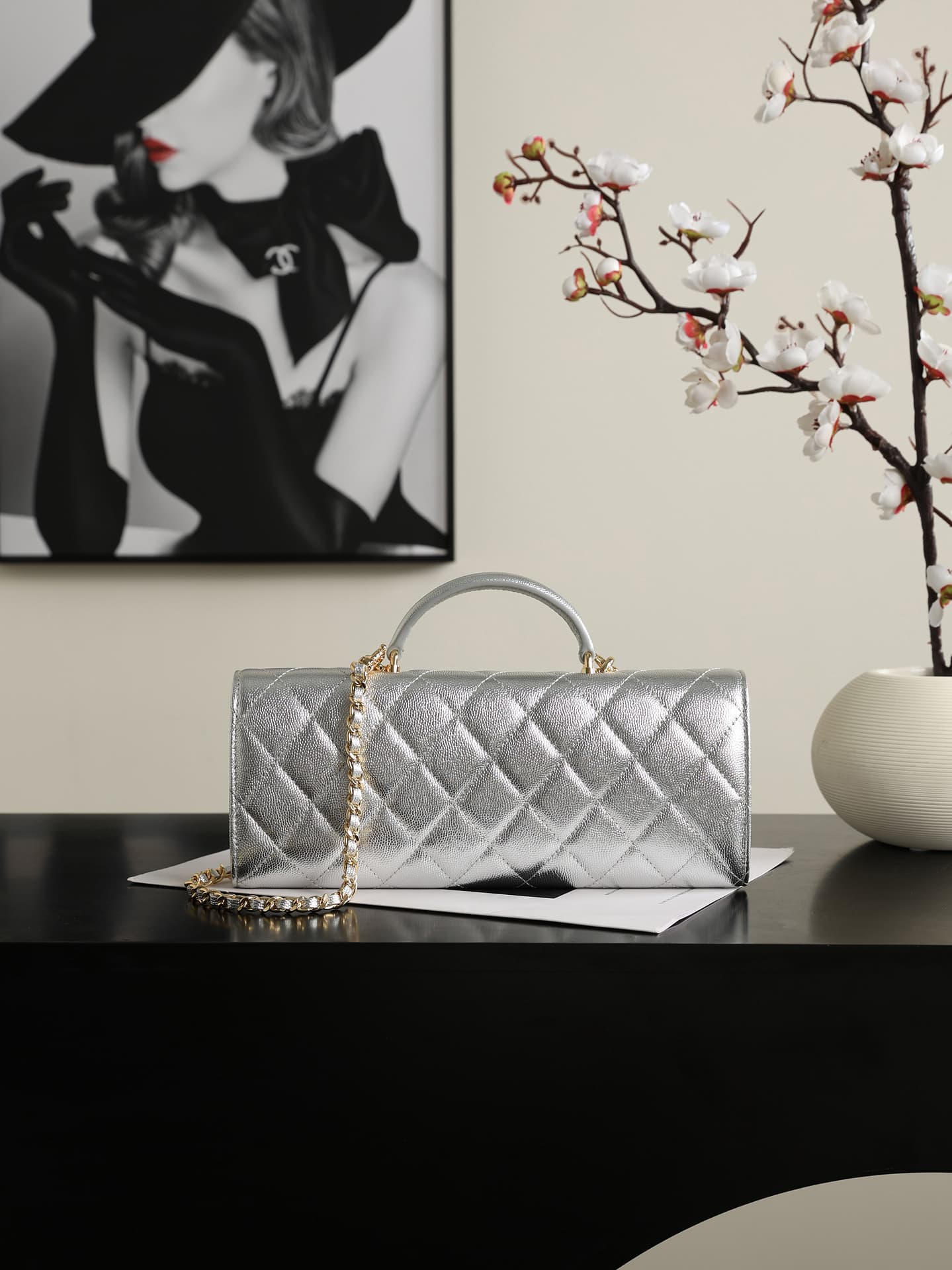 Chanel Clutch with chain Grained Calfskin & Gold-Tone Metal Silver AP5280 A