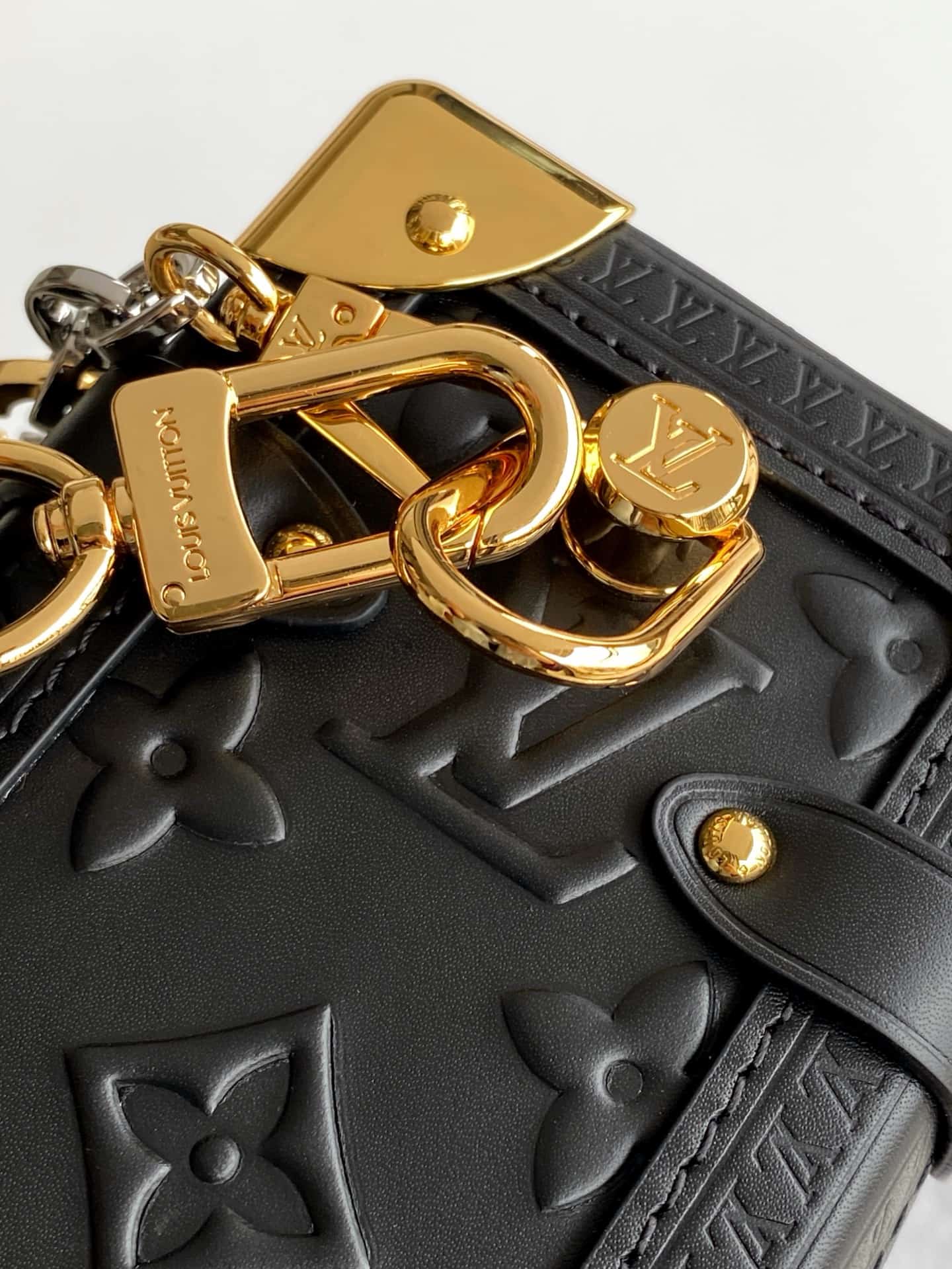 Louis Vuitton Side Trunk MM Black Grained cowhide leather M28570 High