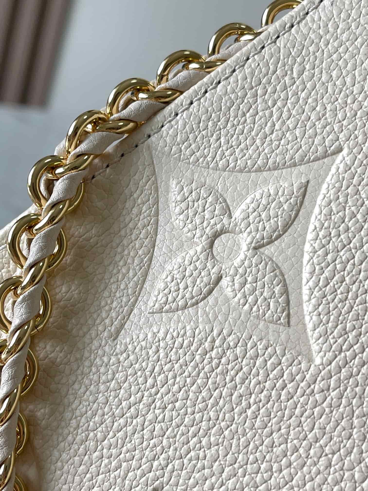 Louis Vuitton OnTheGo East West Monogram Empreinte Leather M23698 Top