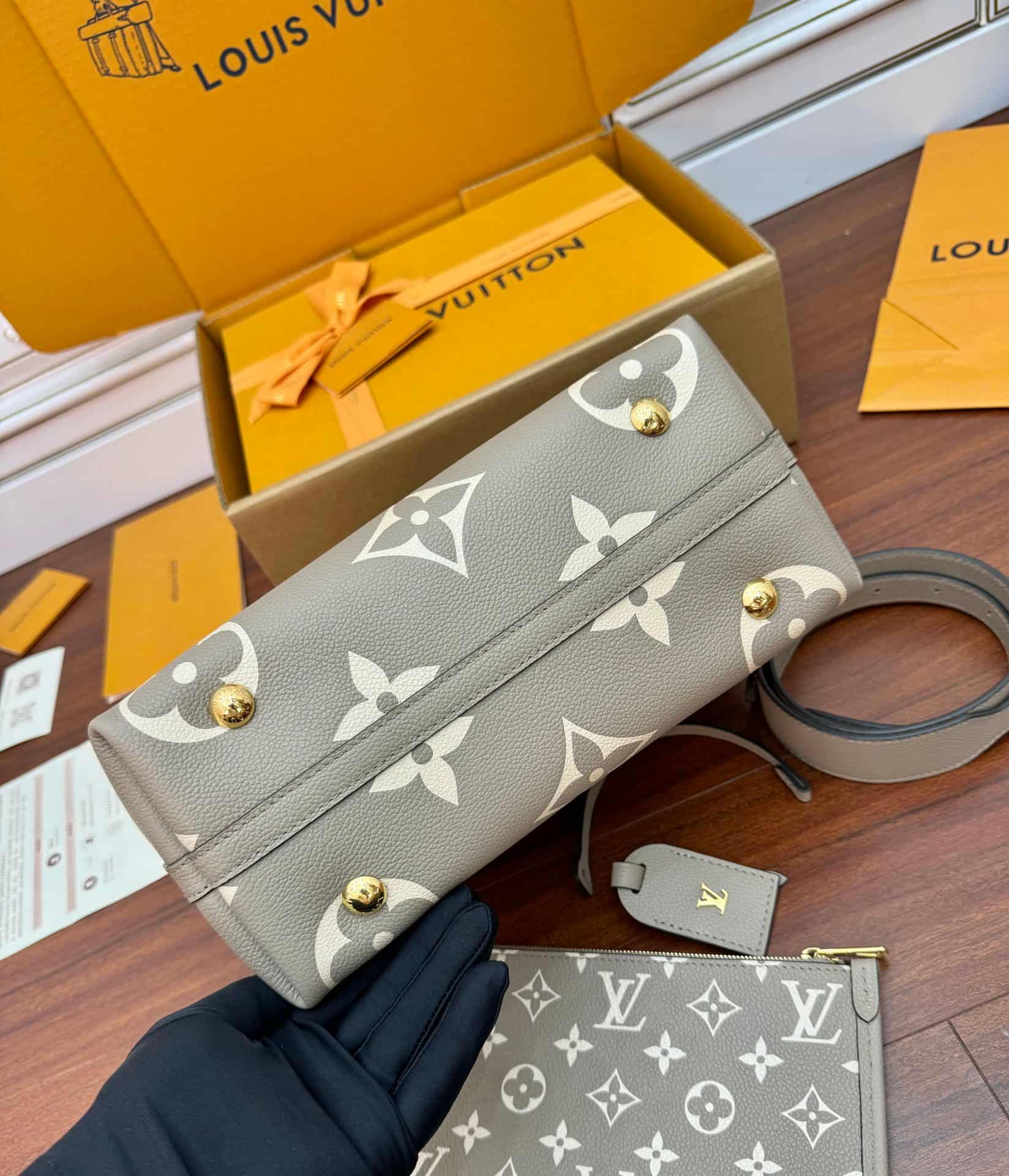 Louis Vuitton CarryAll PM Embossed supple grained cowhide leather M47180 Tourterelle Gray TOP