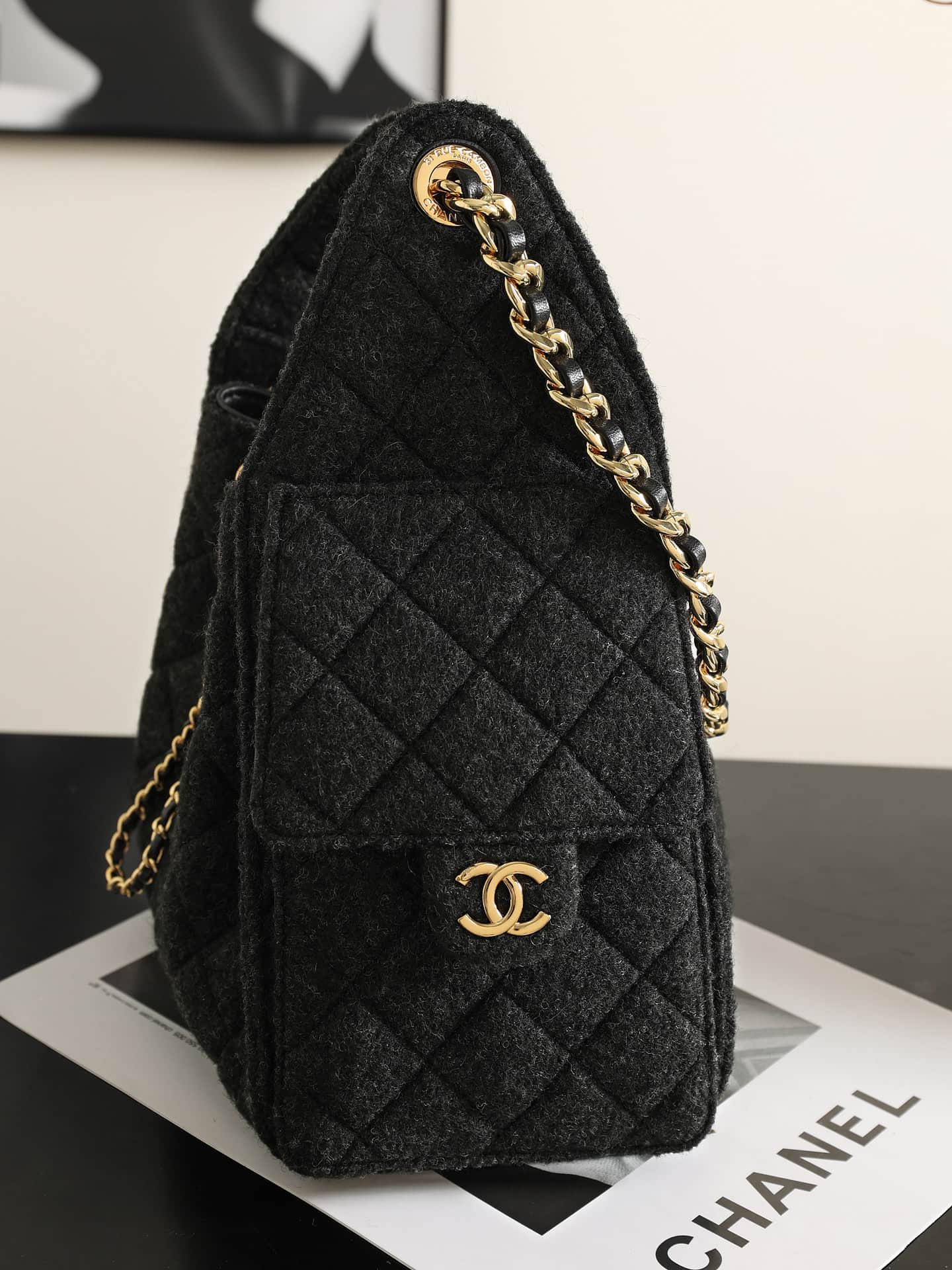Chanel 25 Small Hobo handbag AS5293 Felt & Gold-Tone Metal Black A