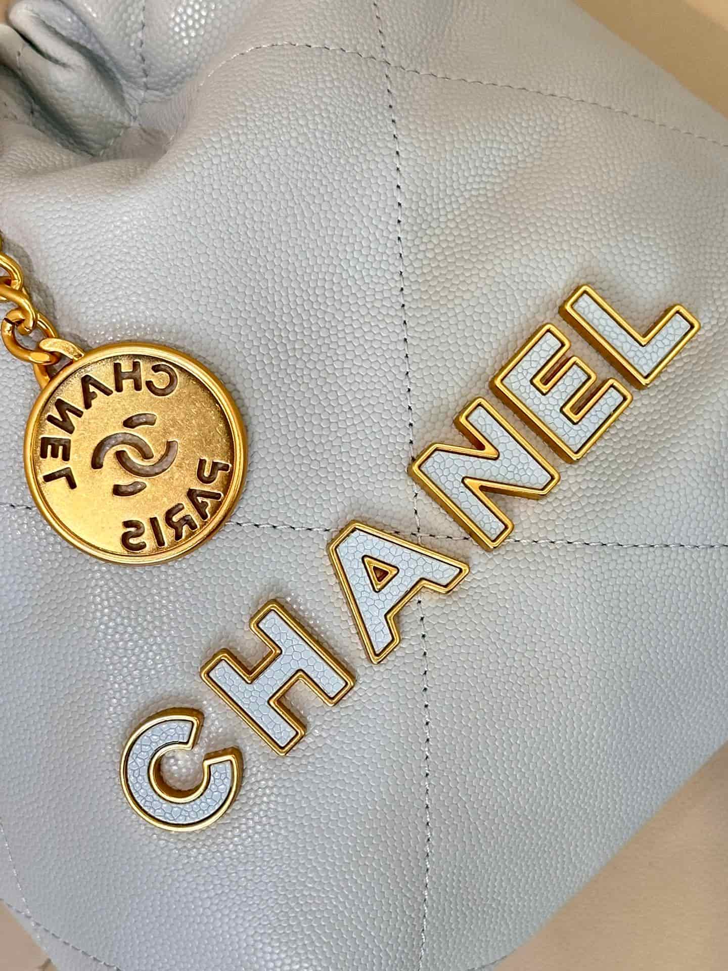 Chanel 22 MINI HANDBAG Shiny Calfskin Light Blue & Gold-Tone Metal AS3980 TOP