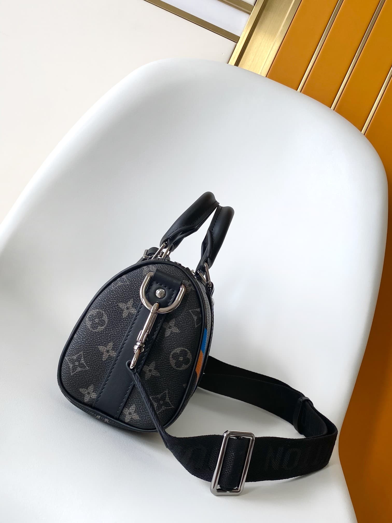 Louis Vuitton Keepall Bandoulière 25 Mon Monogram Eclipse coated canvas P01942 High