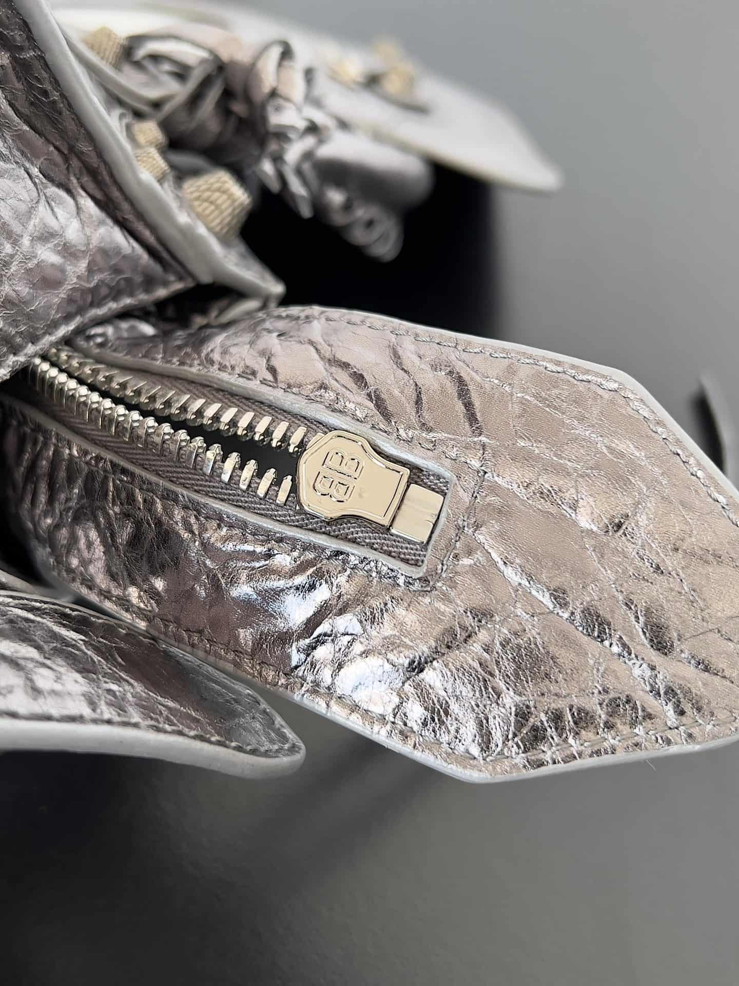 Balenciaga Small Neo Cagole City bag in Sliver lambskin leather High