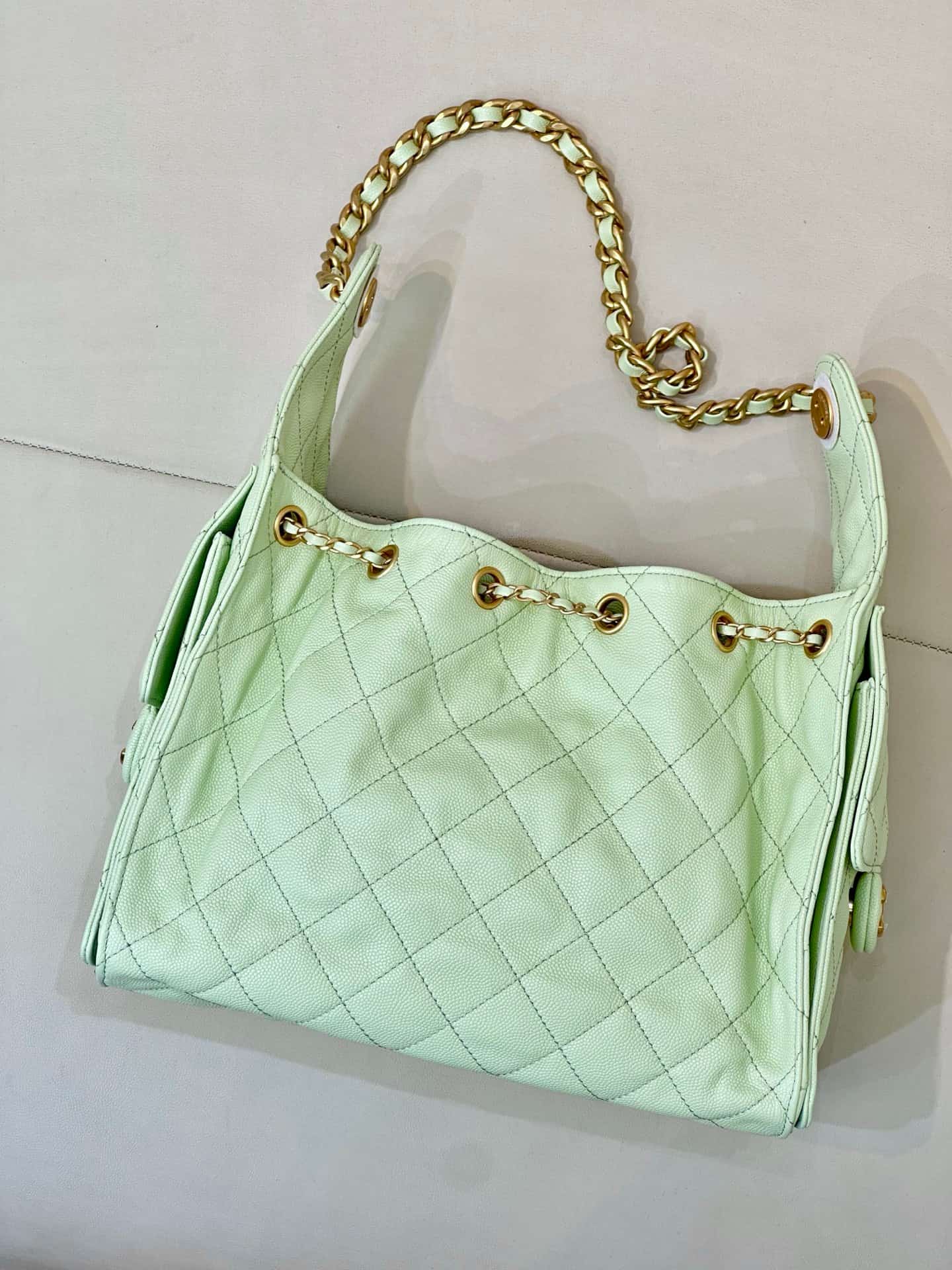 Chanel 25 Small Hobo handbag AS5293 Grained Calfskin & Gold-tone Metal Green TOP