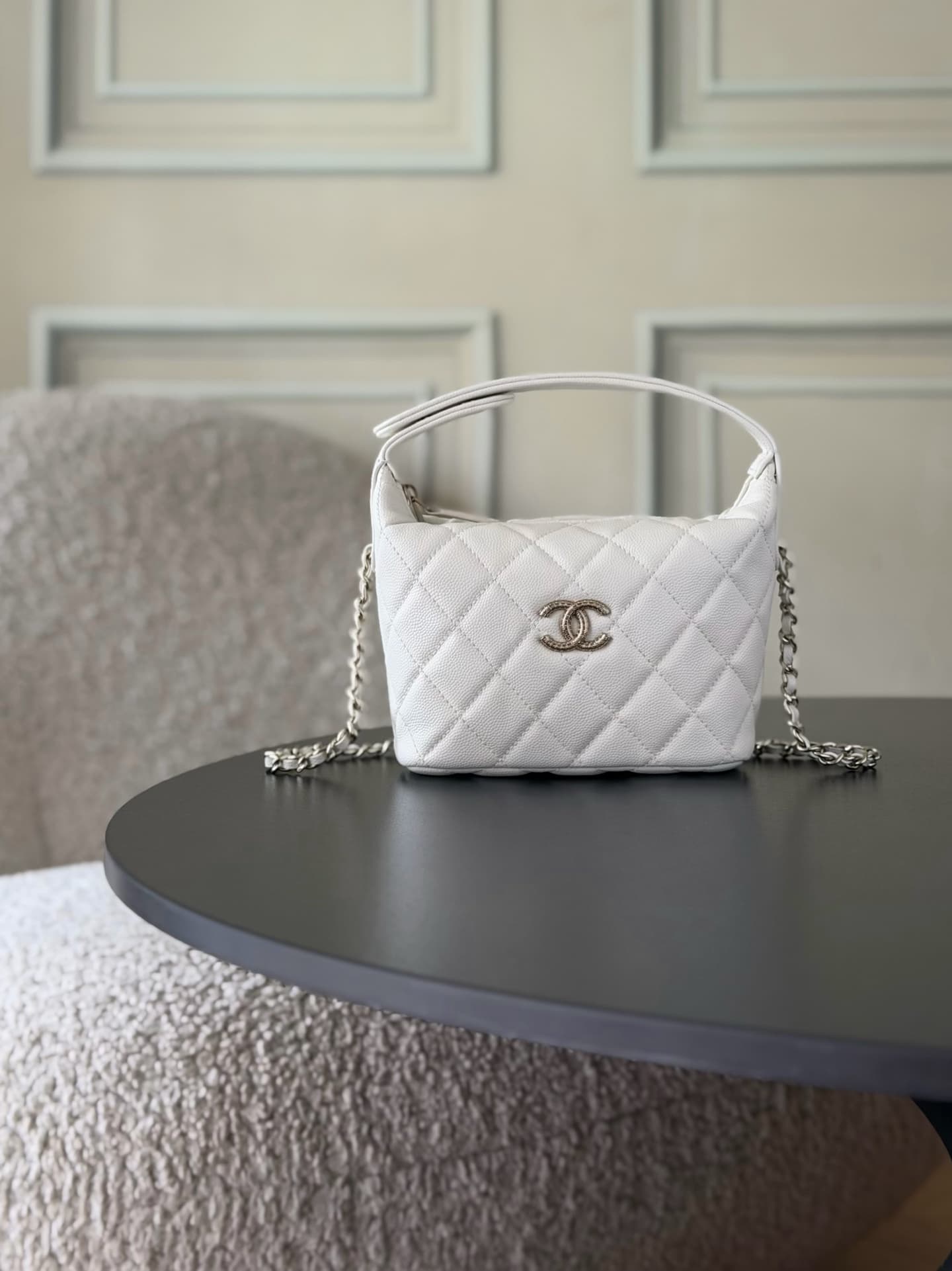 Chanel 25B hobo bag Caviar Calfskin& Gold-Tone Metal AP3387 White A