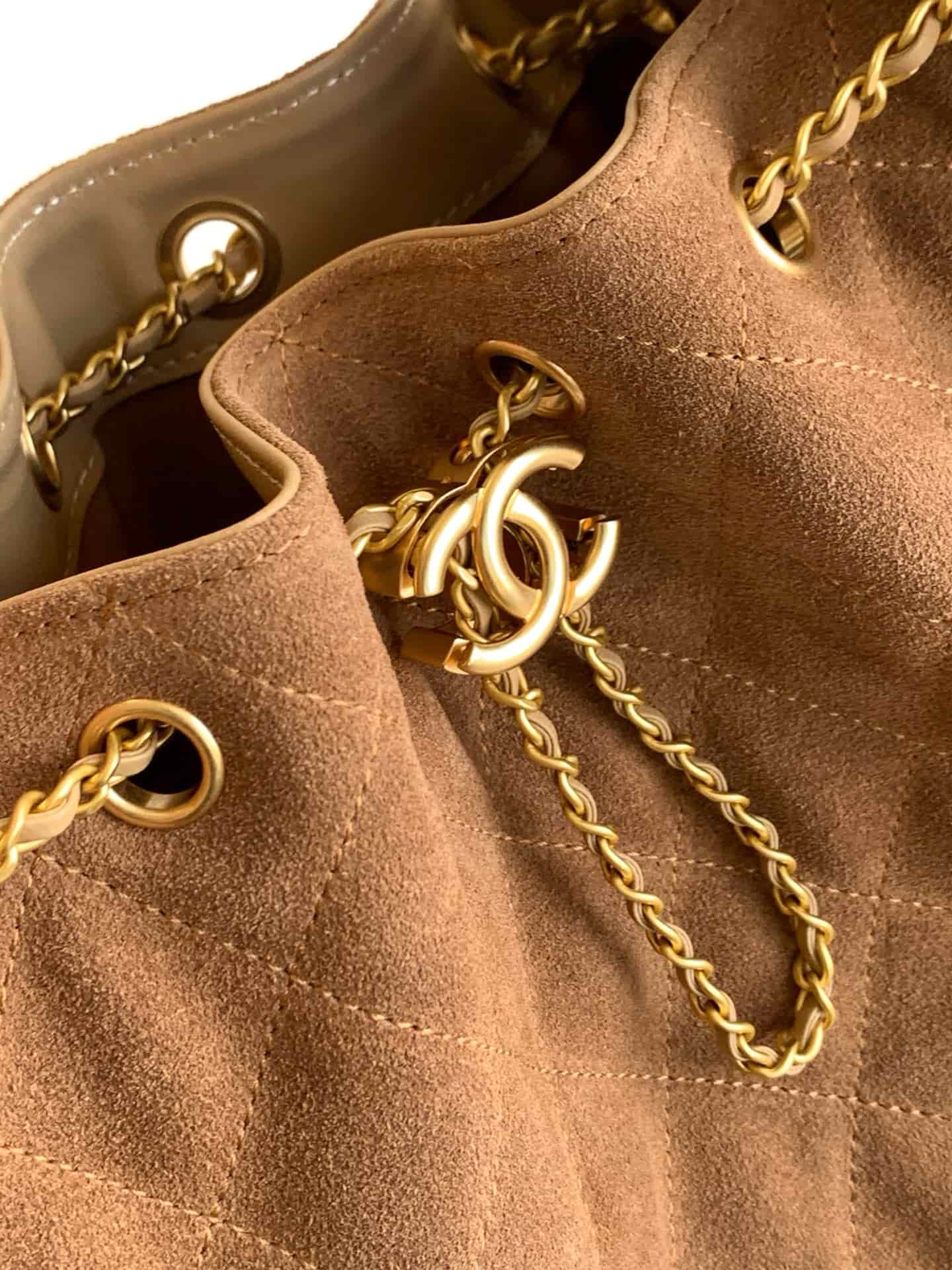 Chanel 25 Small Hobo handbag AS5293 Suede & gold-tone metal Brown A